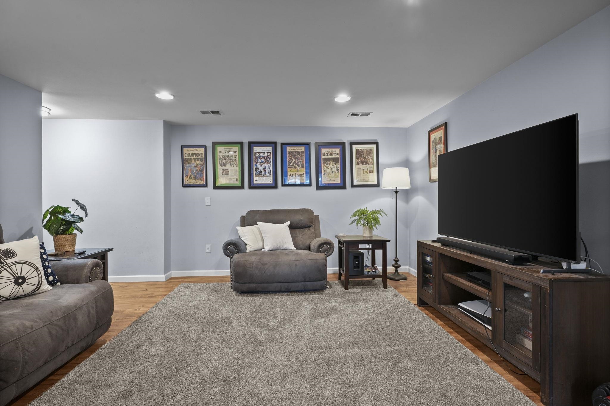 8917 Hollybush Lane