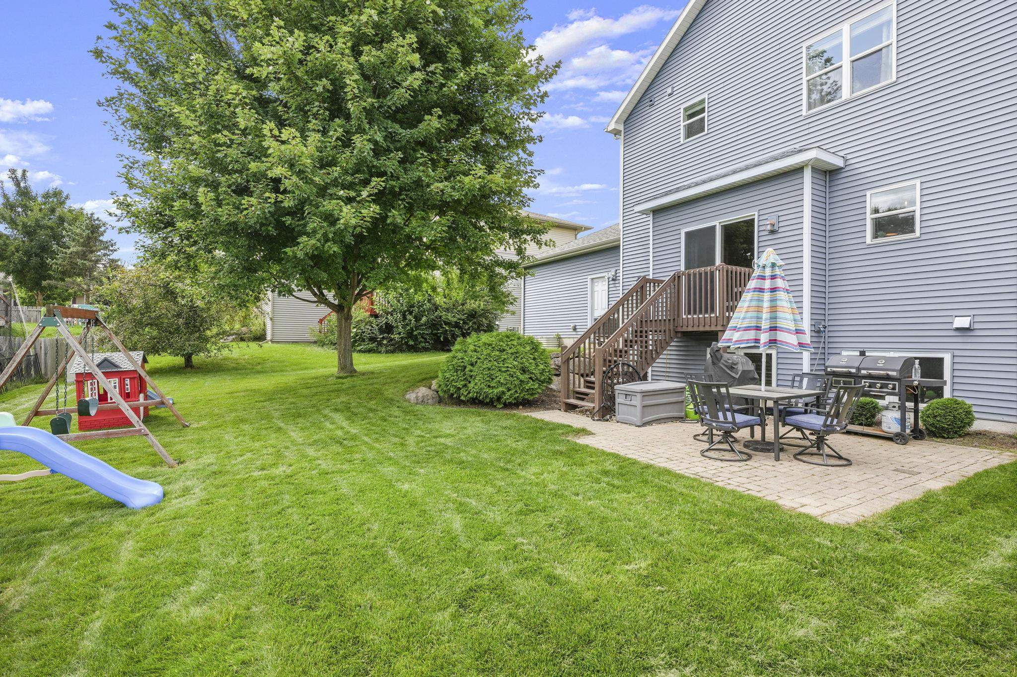 8917 Hollybush Lane