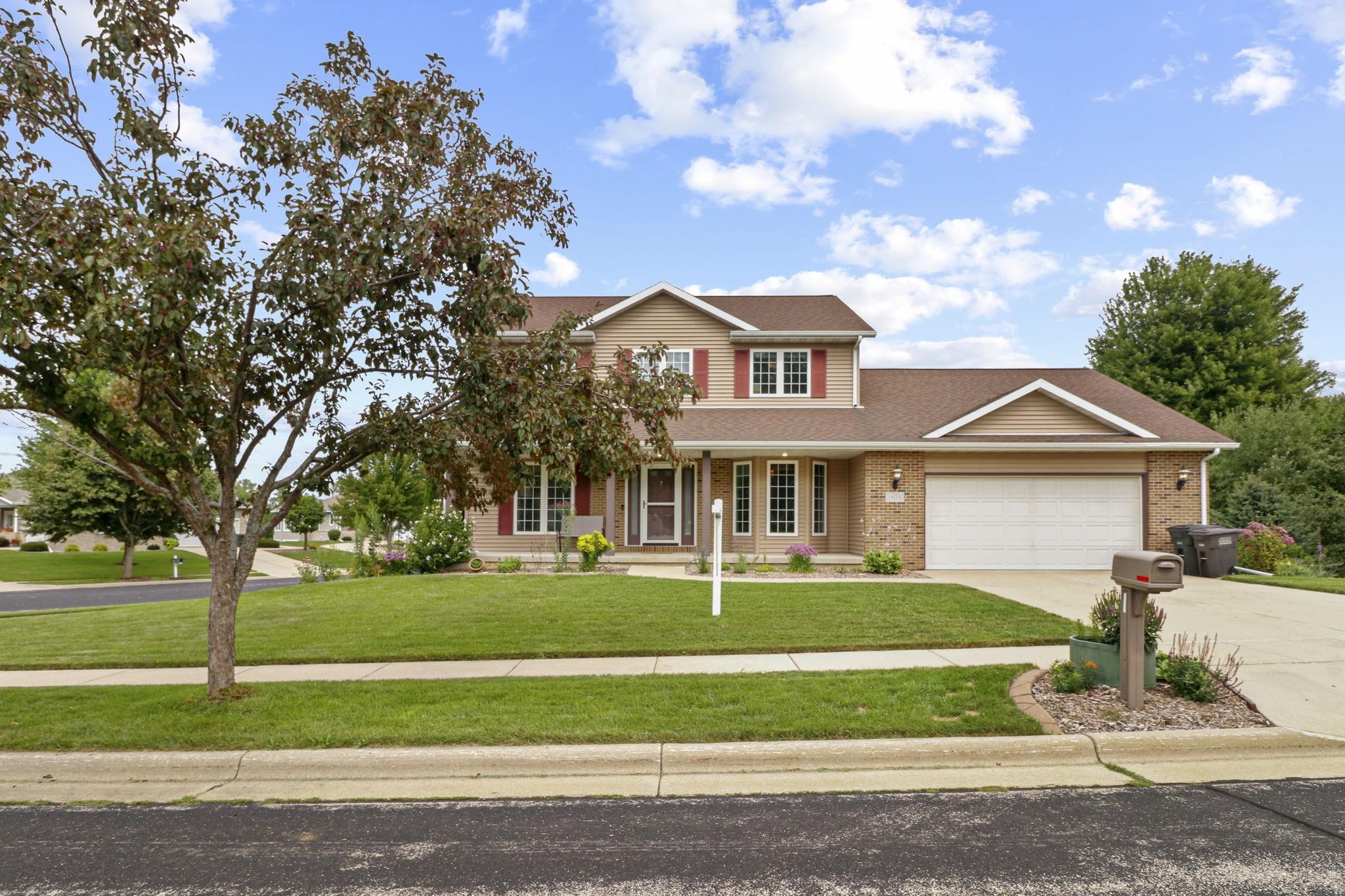 1808 Eastwood Drive