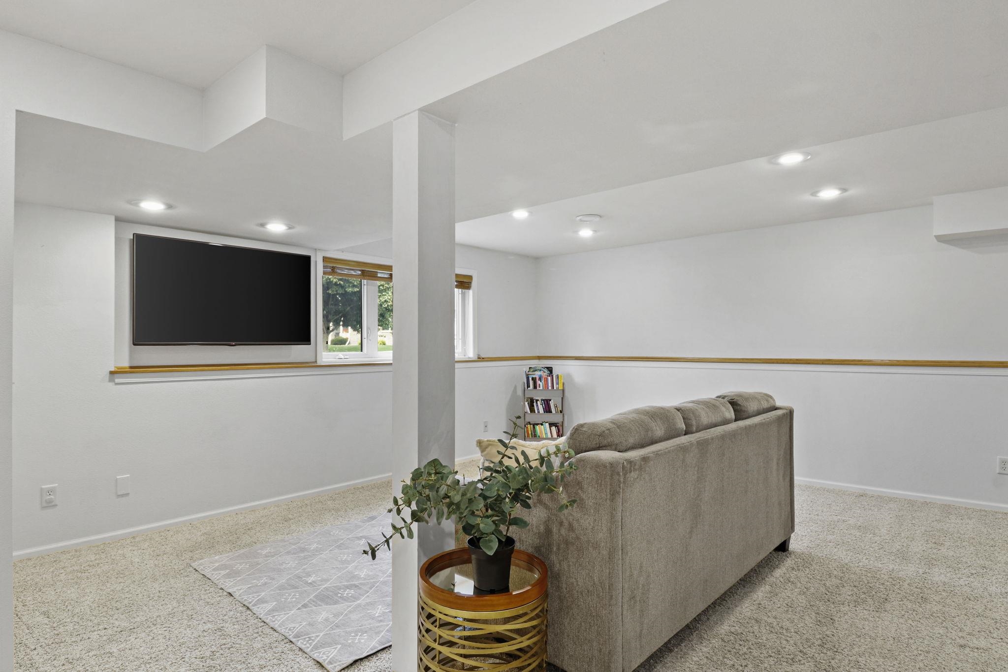 1808 Eastwood Drive