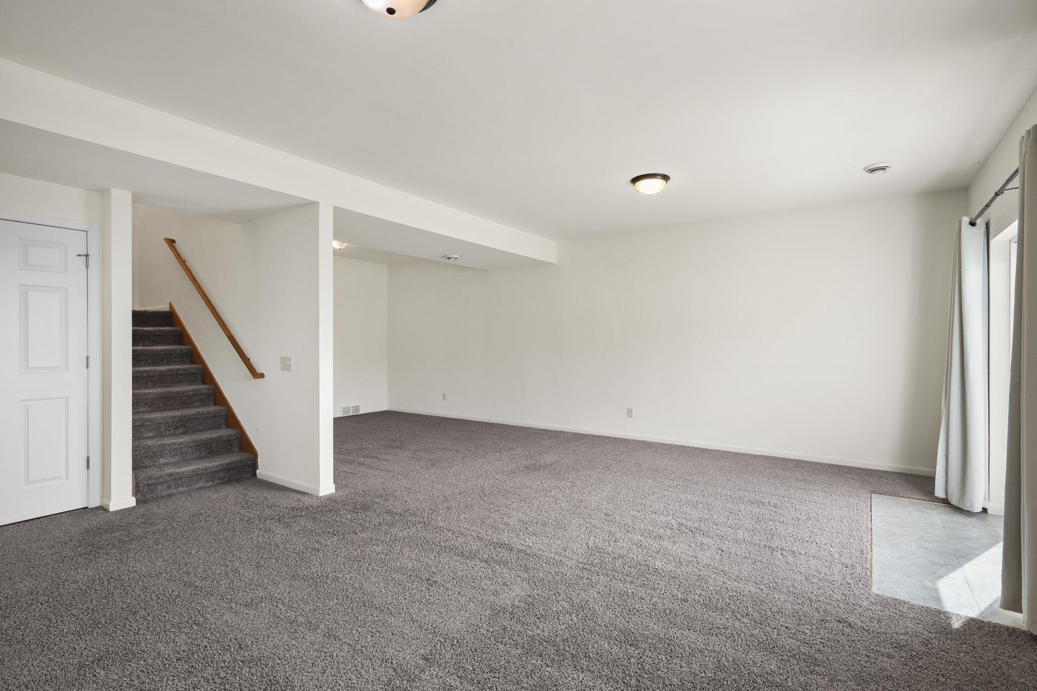 5764 Lexington Street