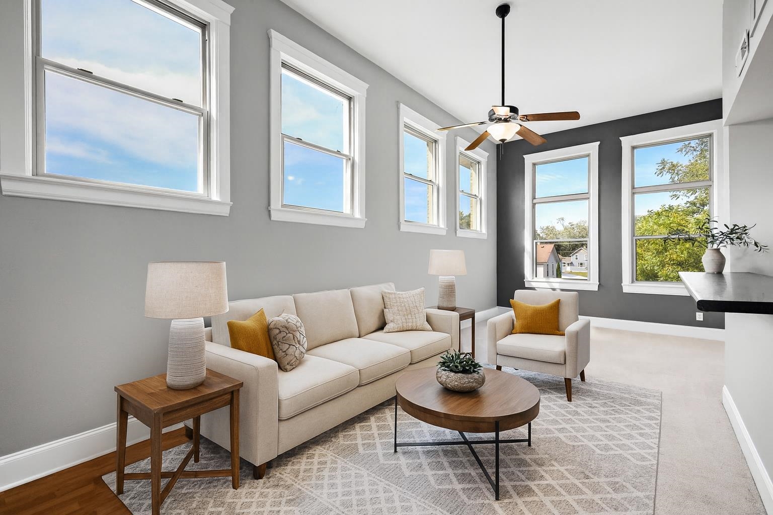 1009 Summit Avenue 5