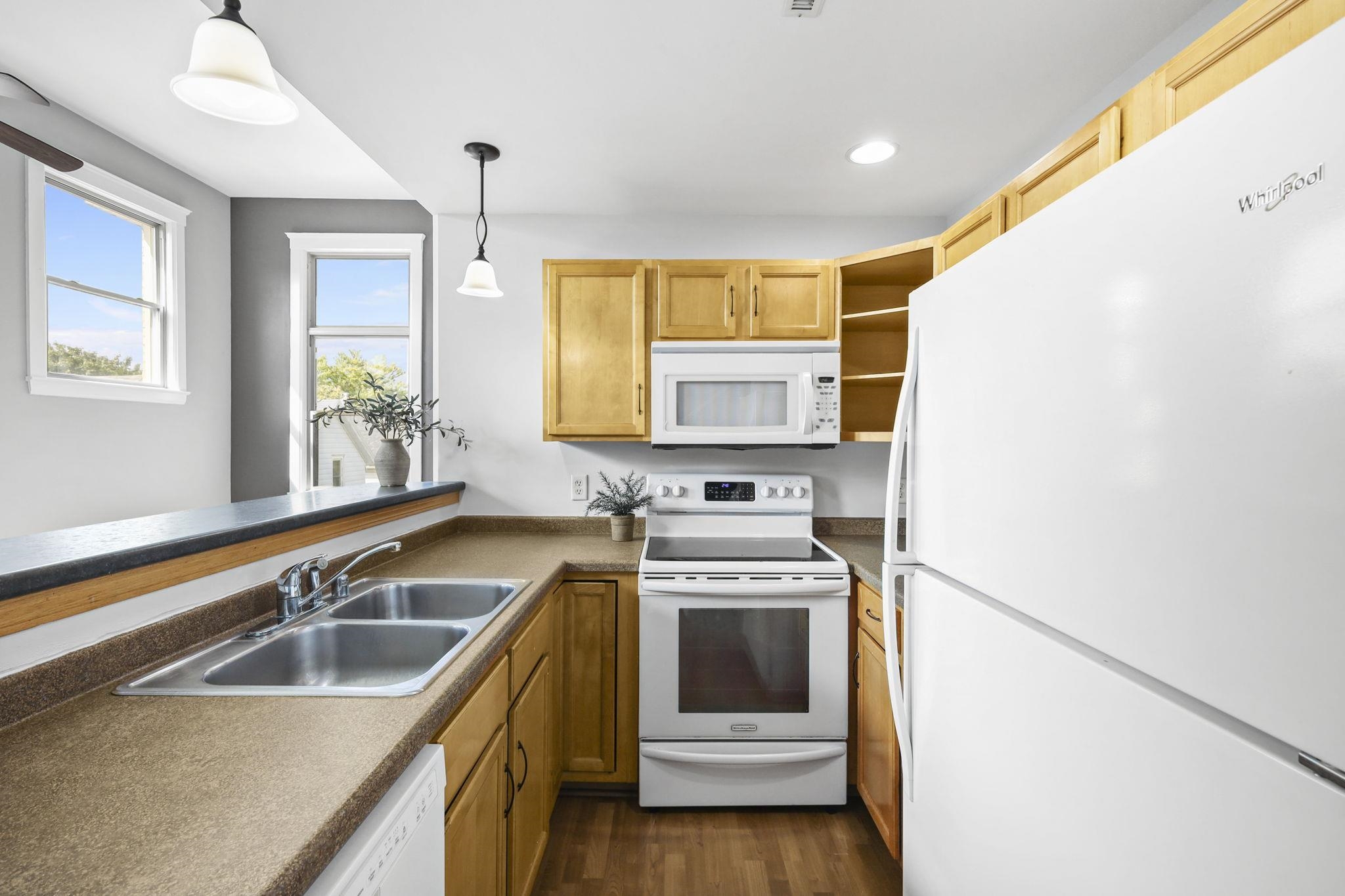 1009 Summit Avenue 5