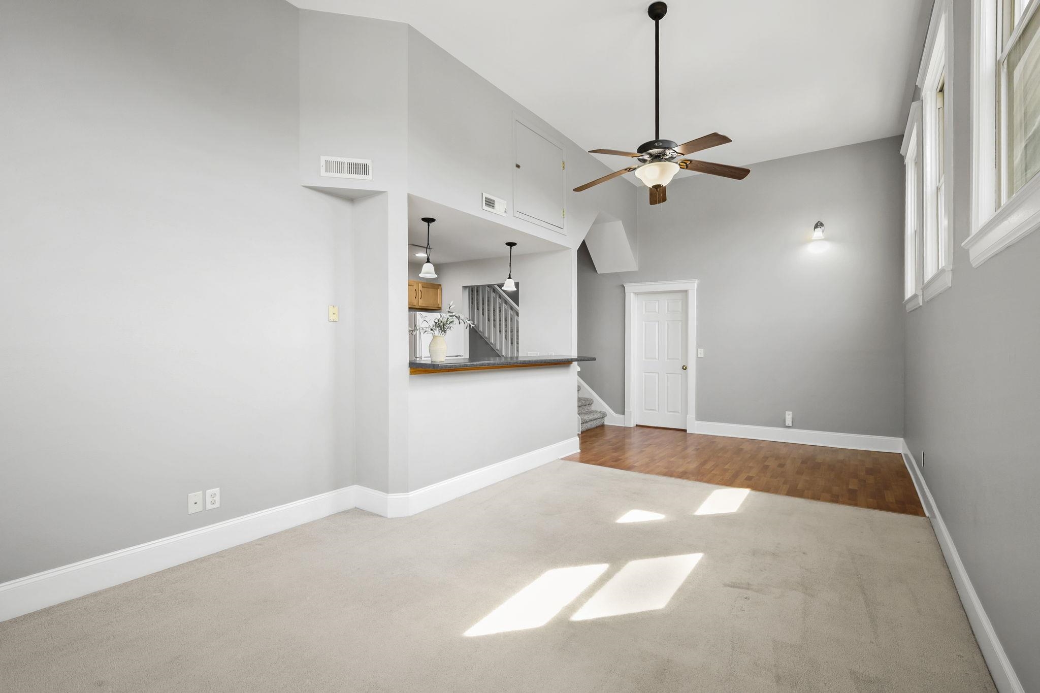 1009 Summit Avenue 5