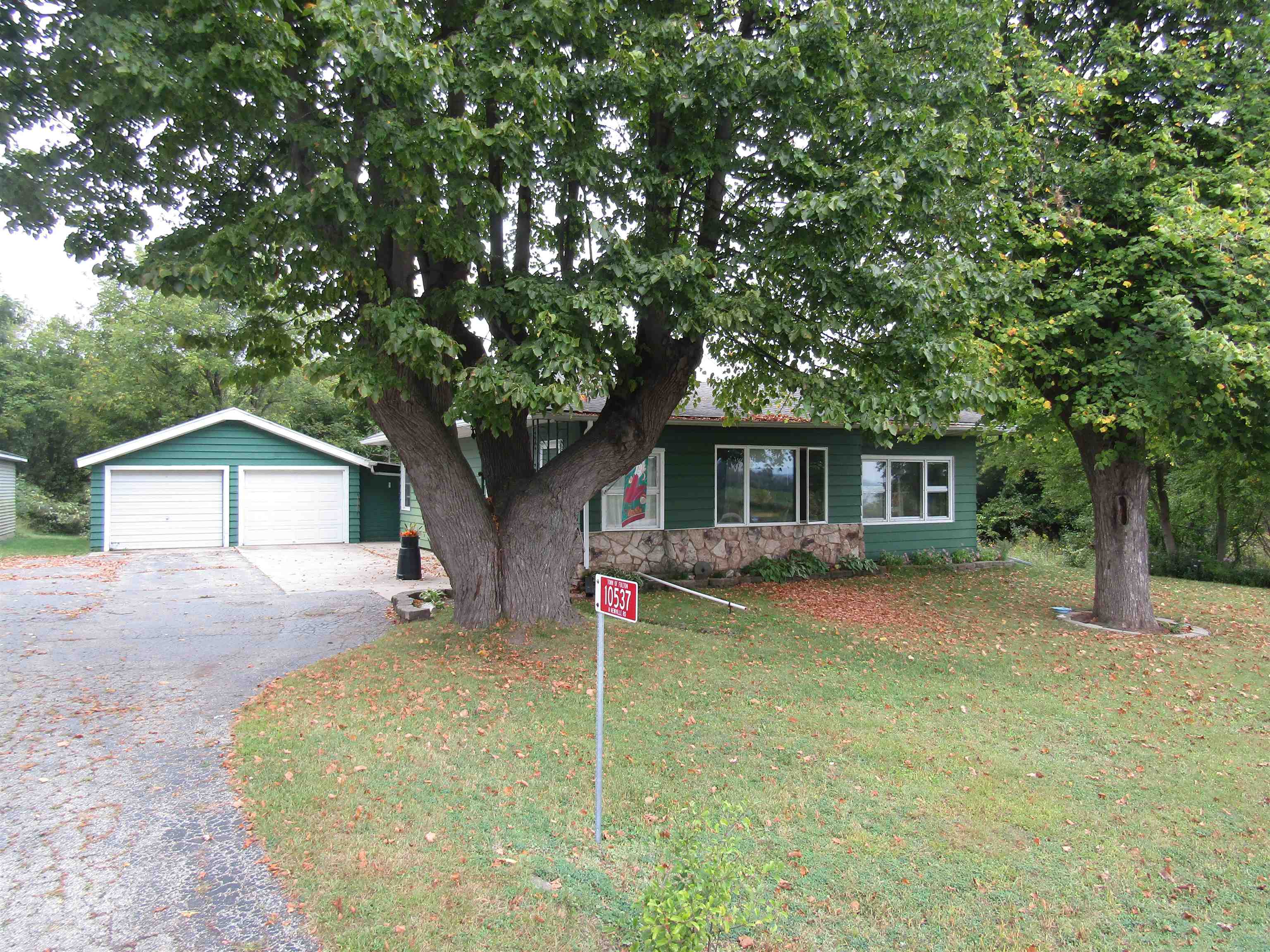 10537 N Newville Road