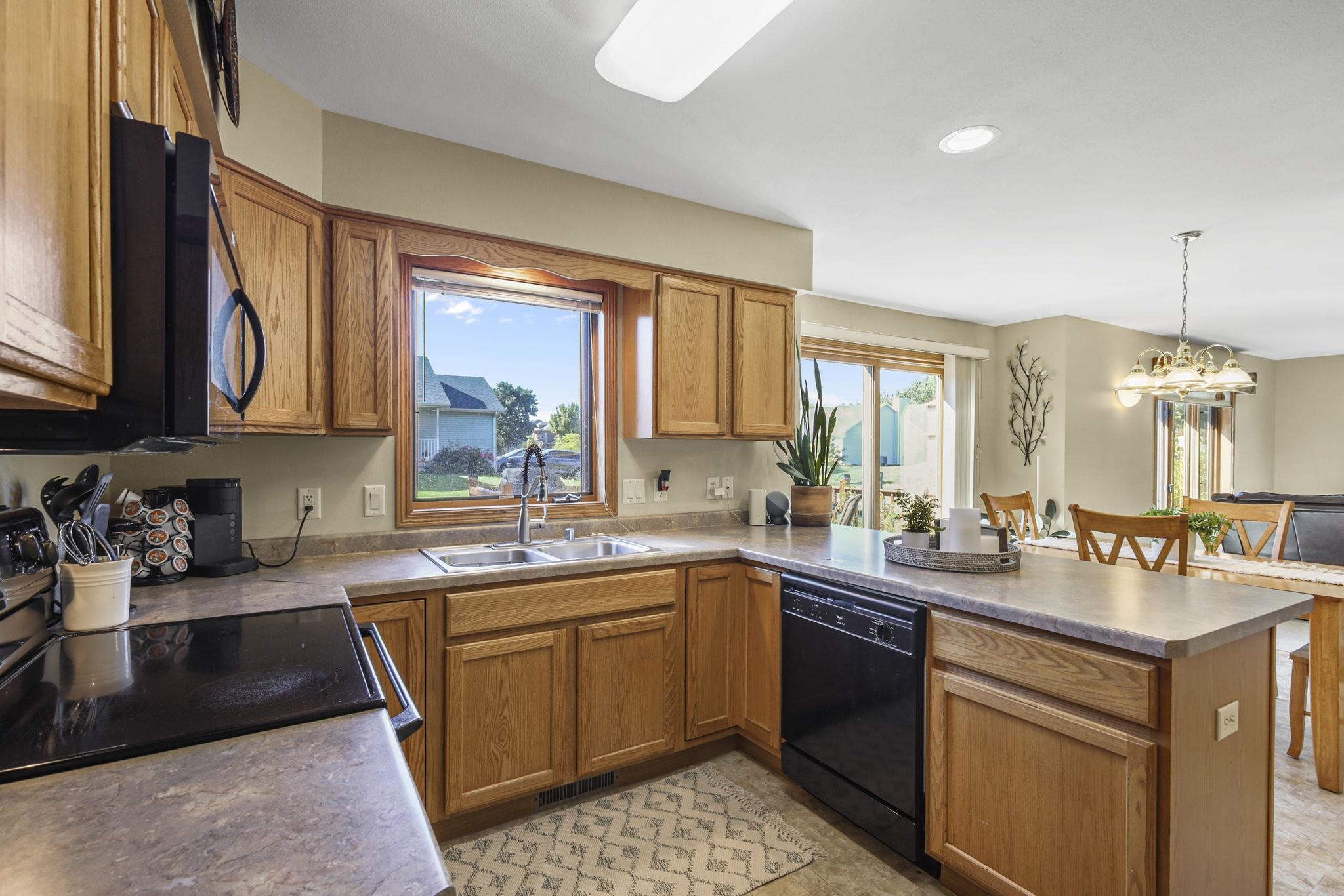 502 Traveler Lane
