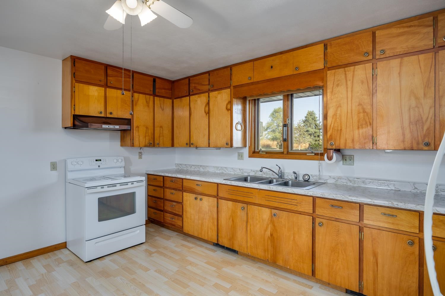 1008 W B R Townline Road