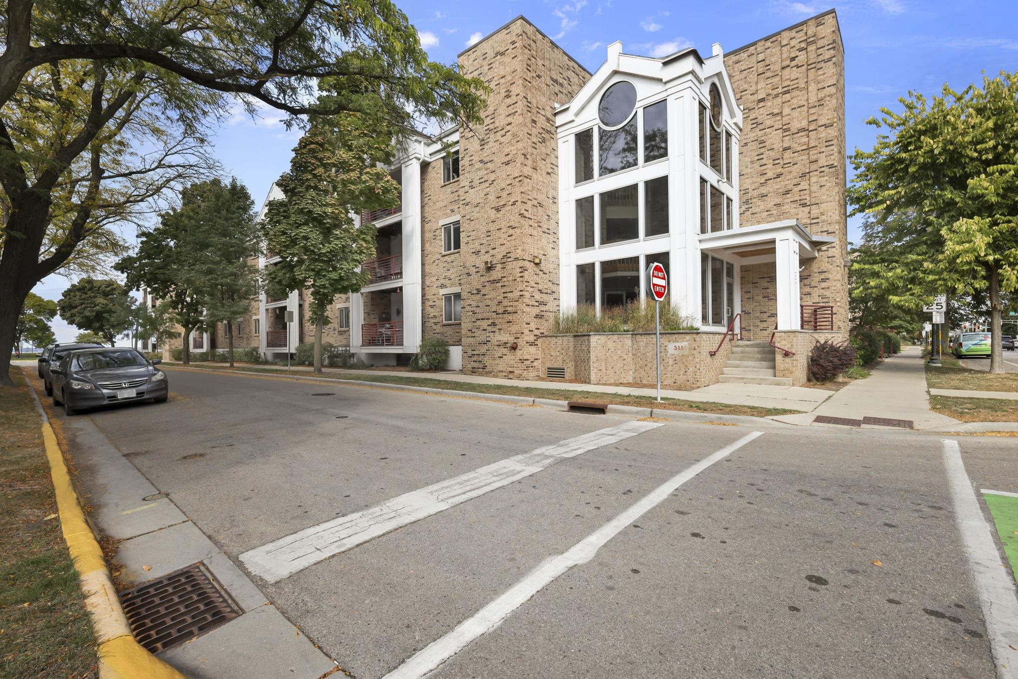 311 N Hancock Street 223