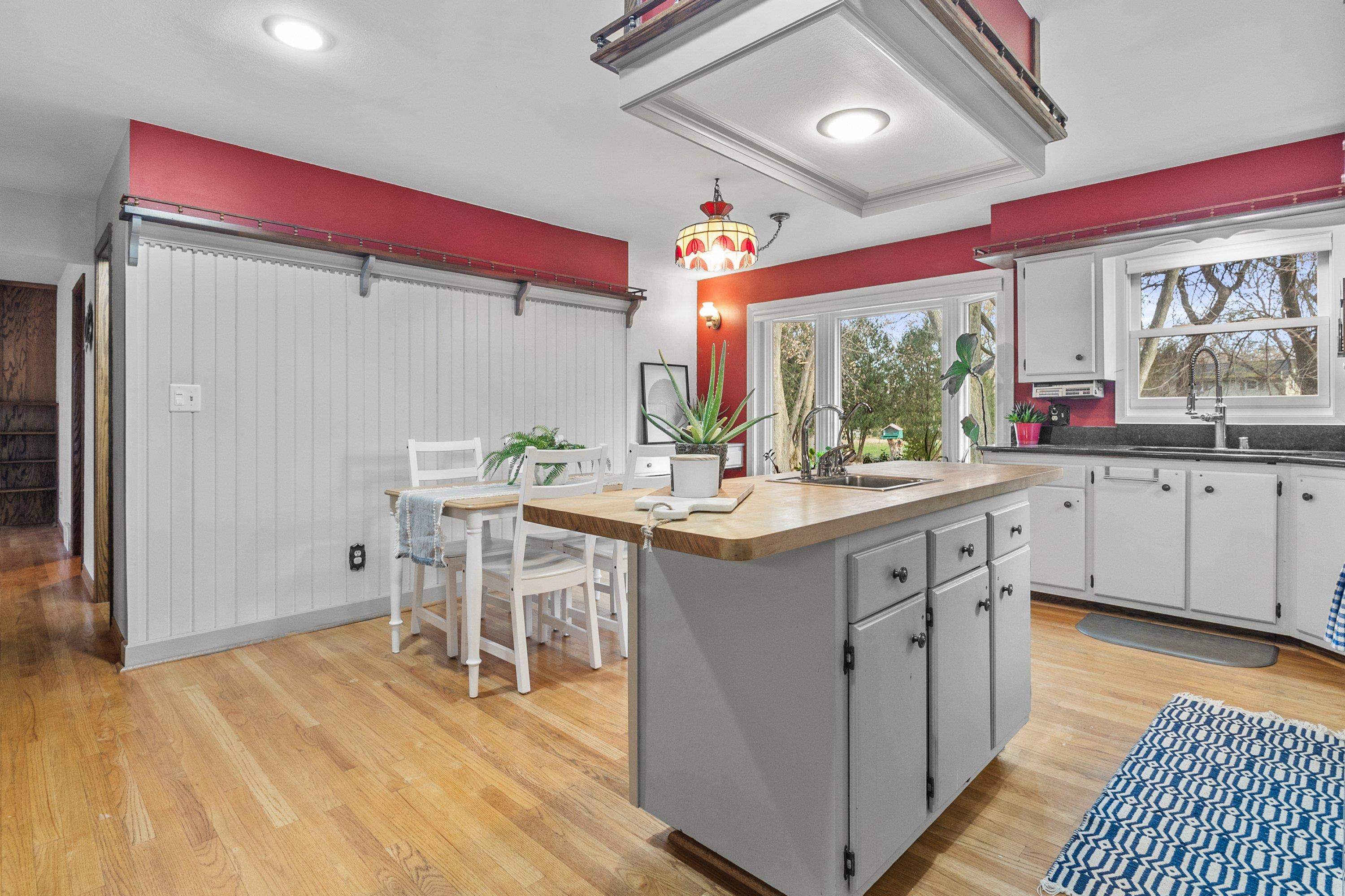 N53W35963 W Lake Drive