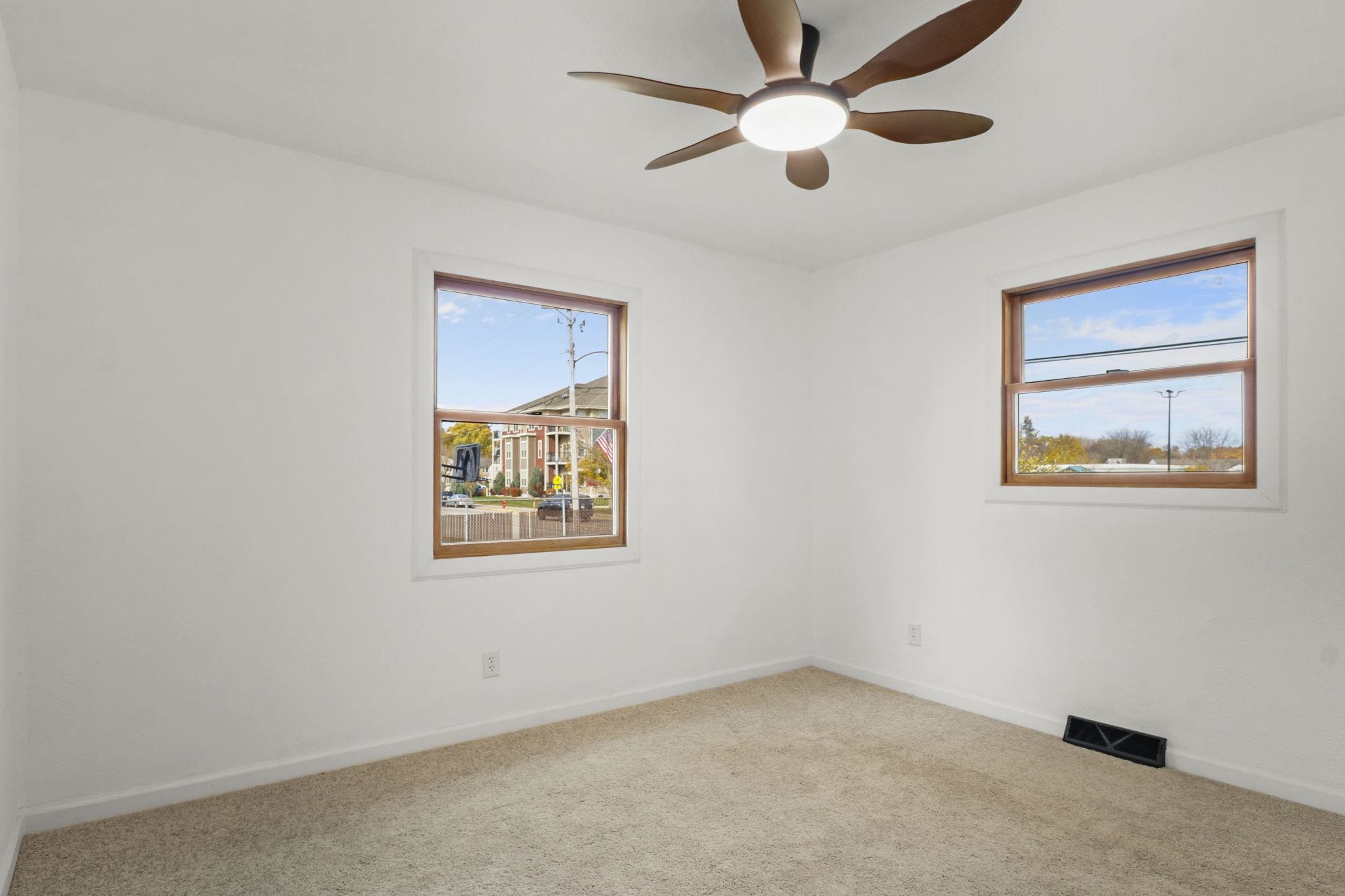 5119-5121 Farwell Street