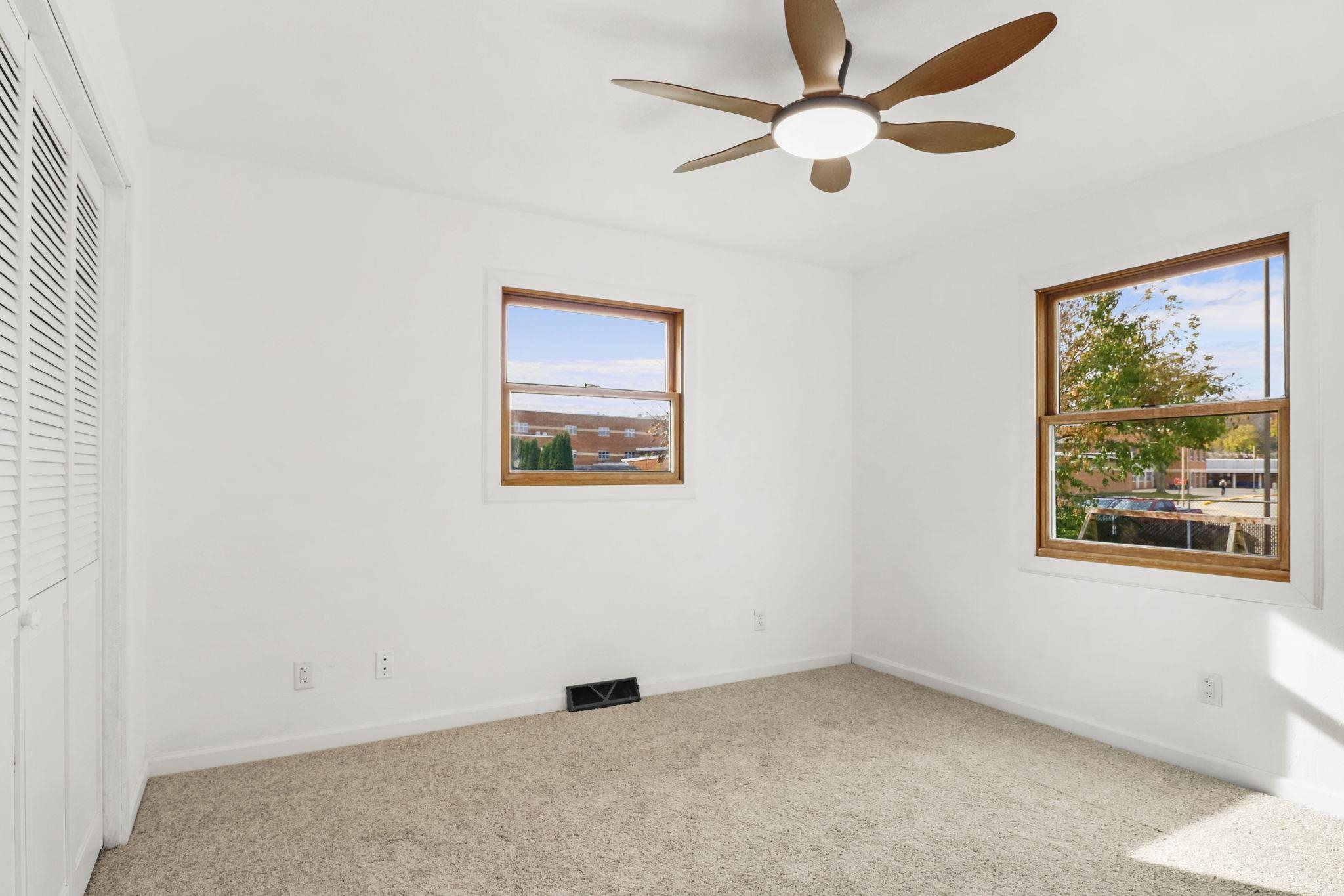 5119-5121 Farwell Street