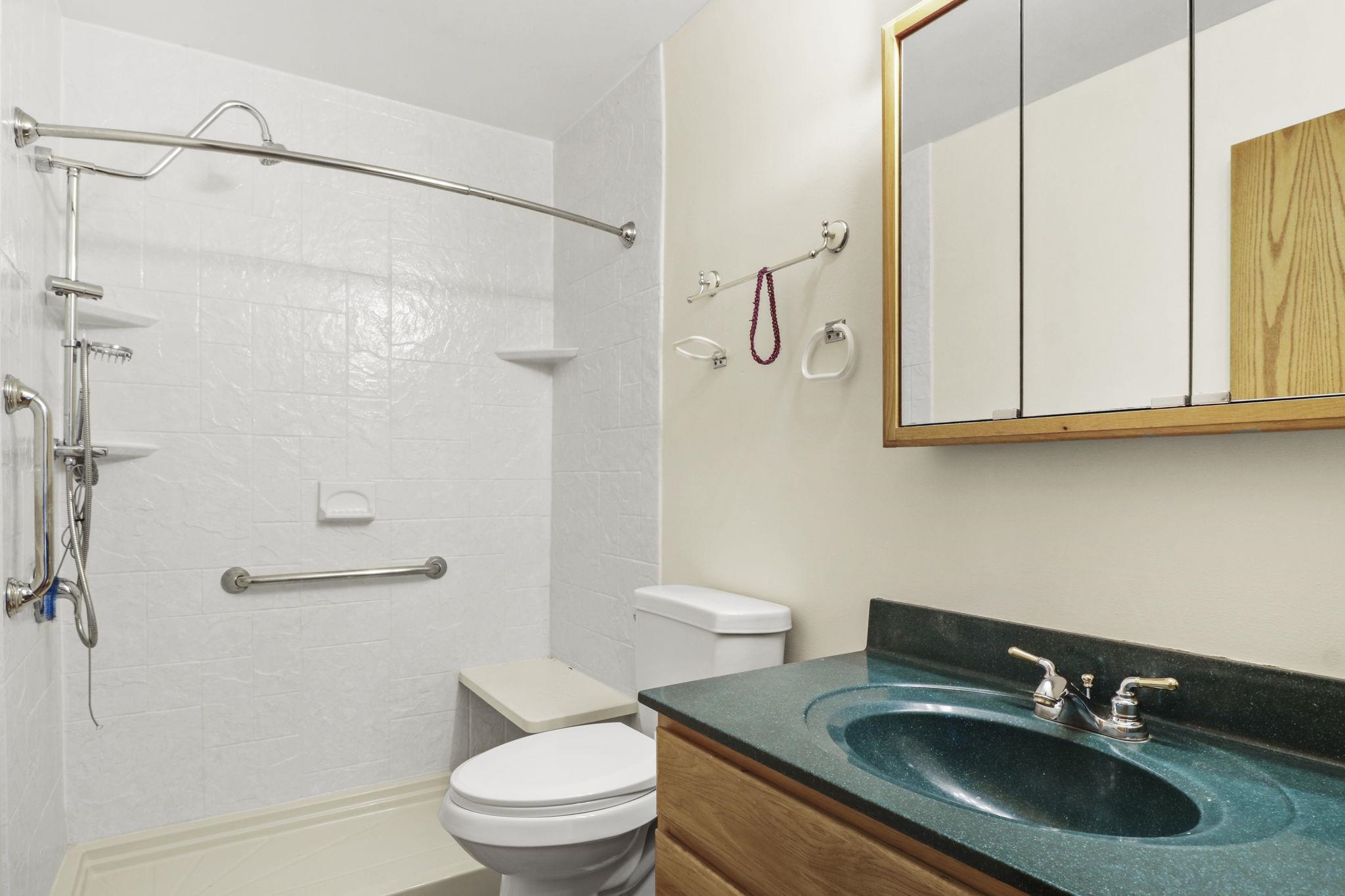 5119-5121 Farwell Street