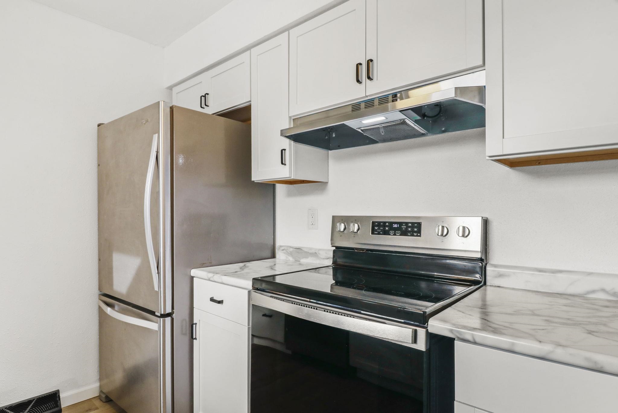 5119-5121 Farwell Street