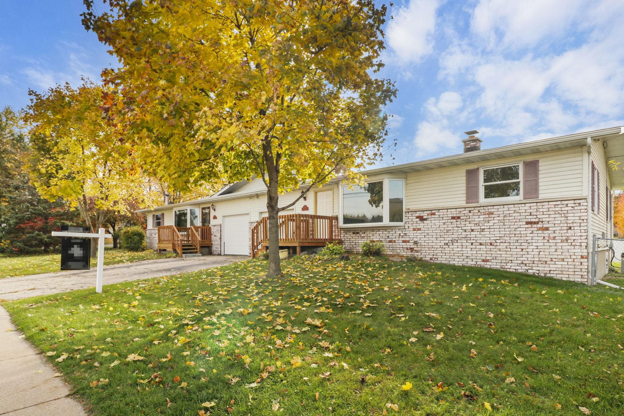 5119-5121 Farwell Street