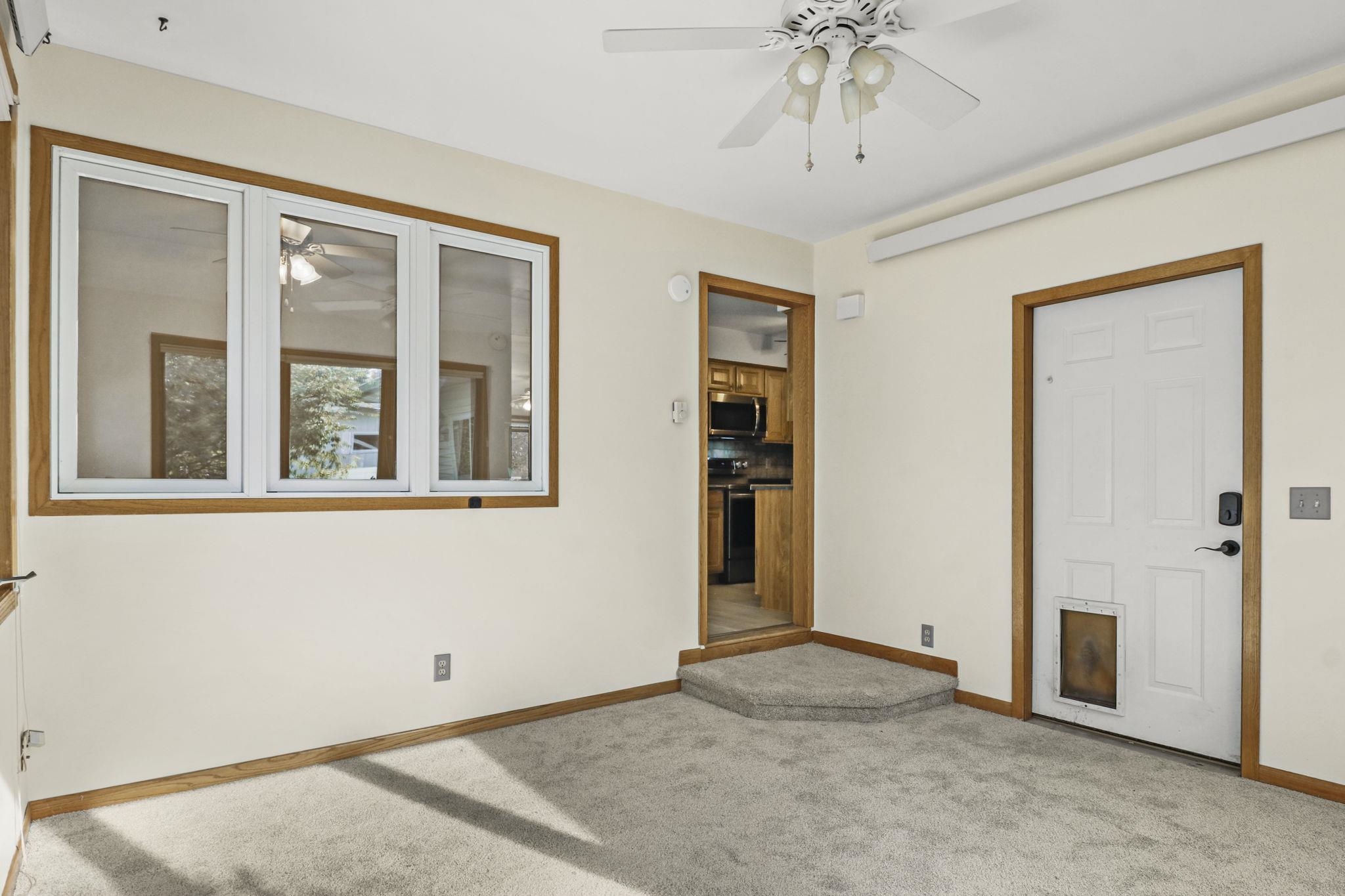 5119-5121 Farwell Street