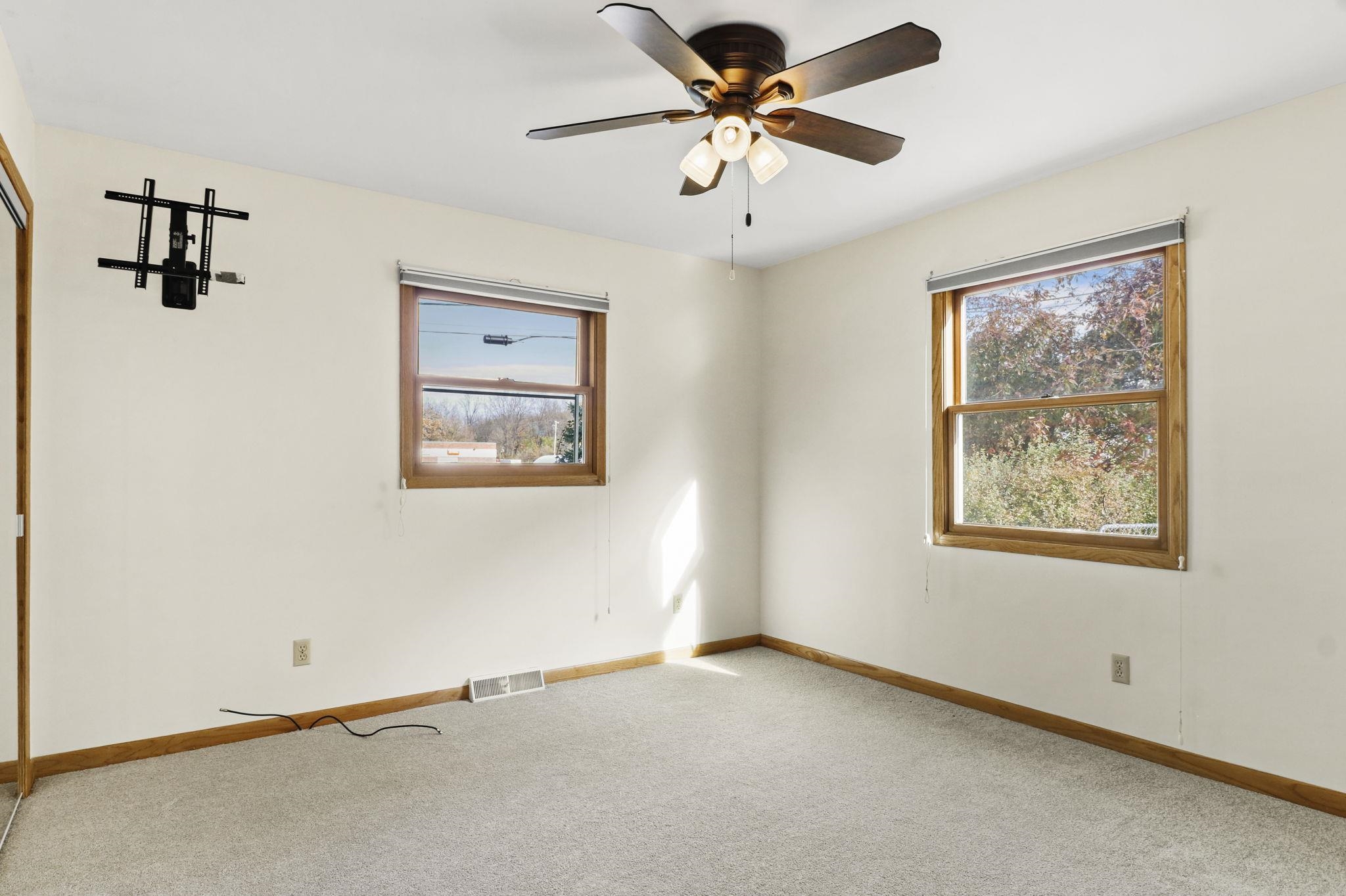 5119-5121 Farwell Street