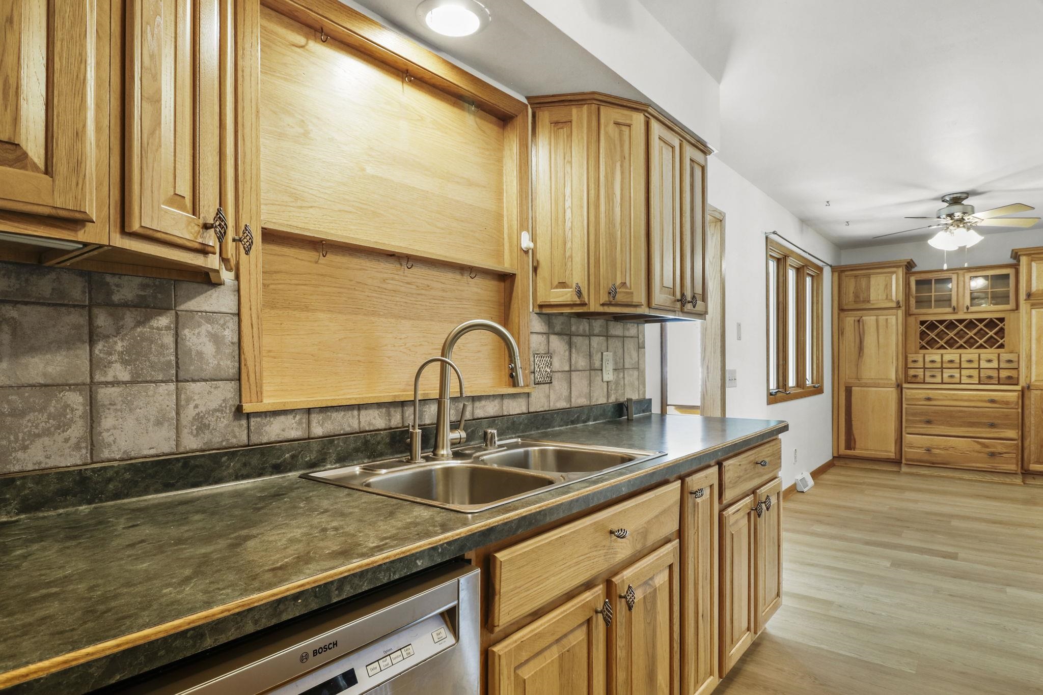 5119-5121 Farwell Street