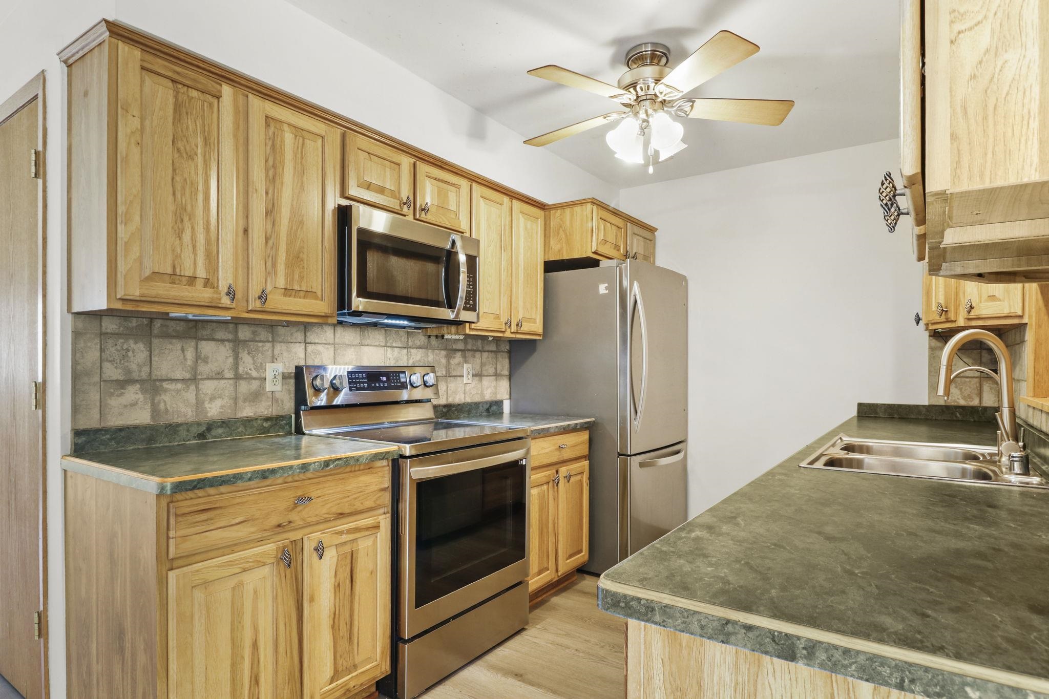 5119-5121 Farwell Street