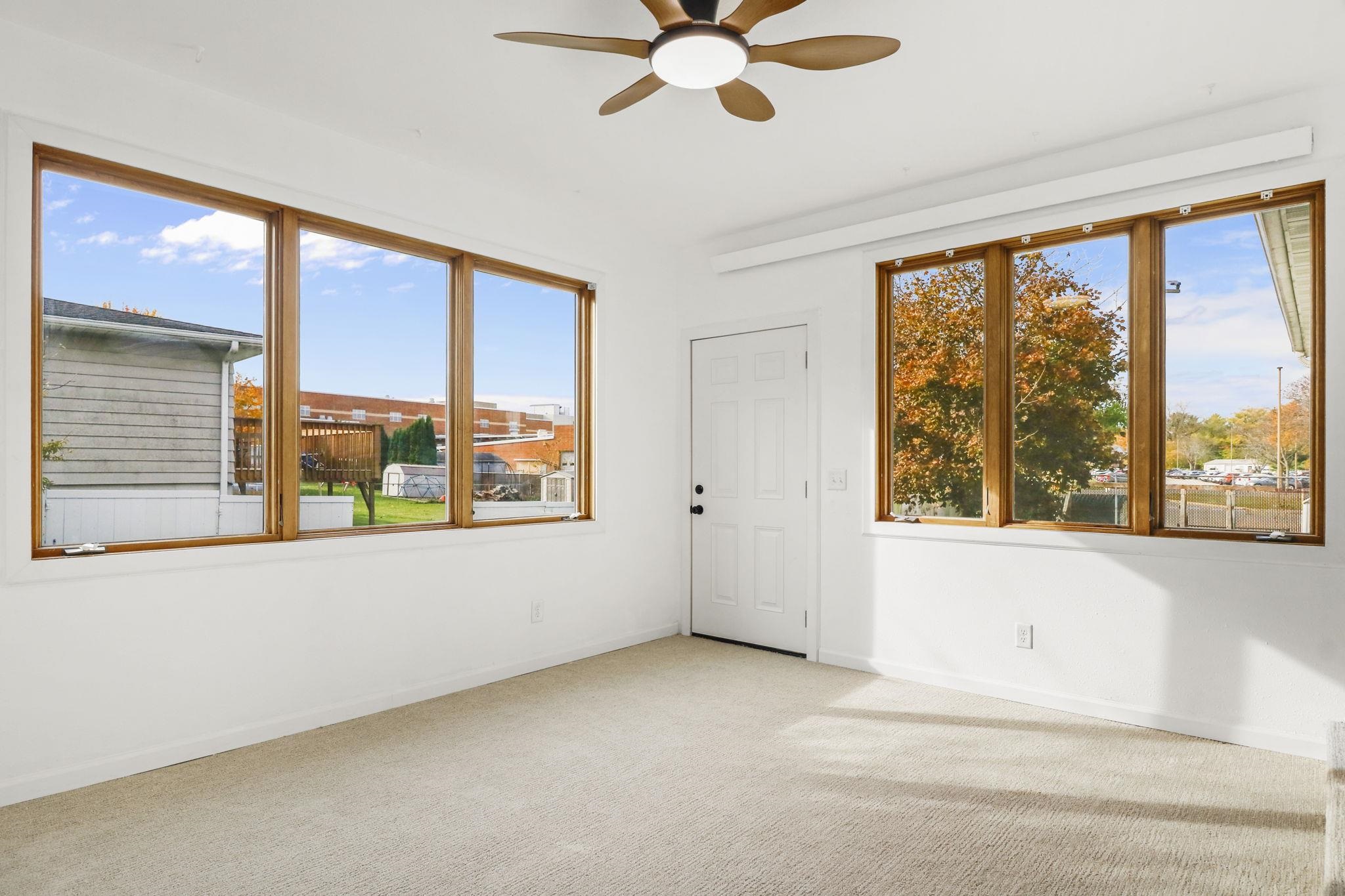 5119-5121 Farwell Street