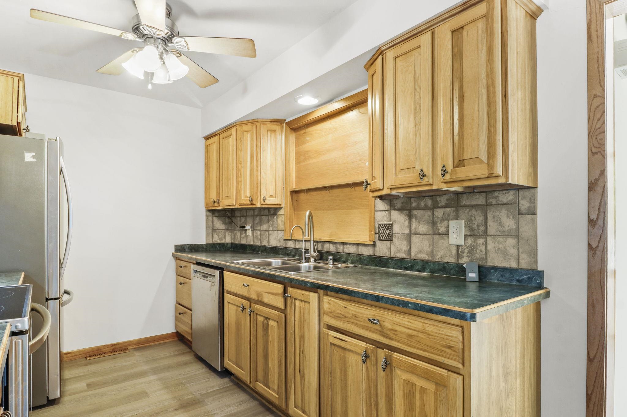 5119-5121 Farwell Street