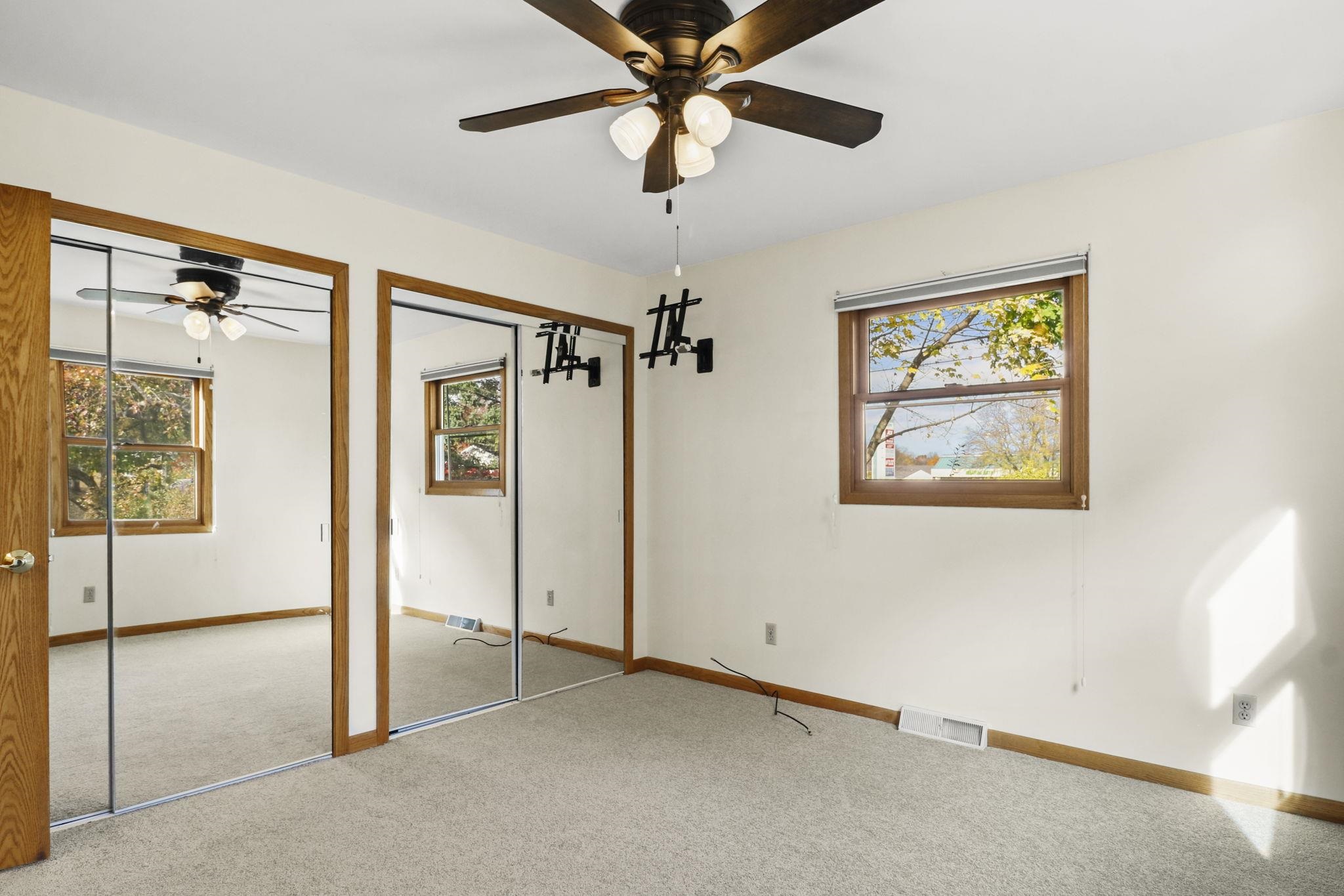 5119-5121 Farwell Street