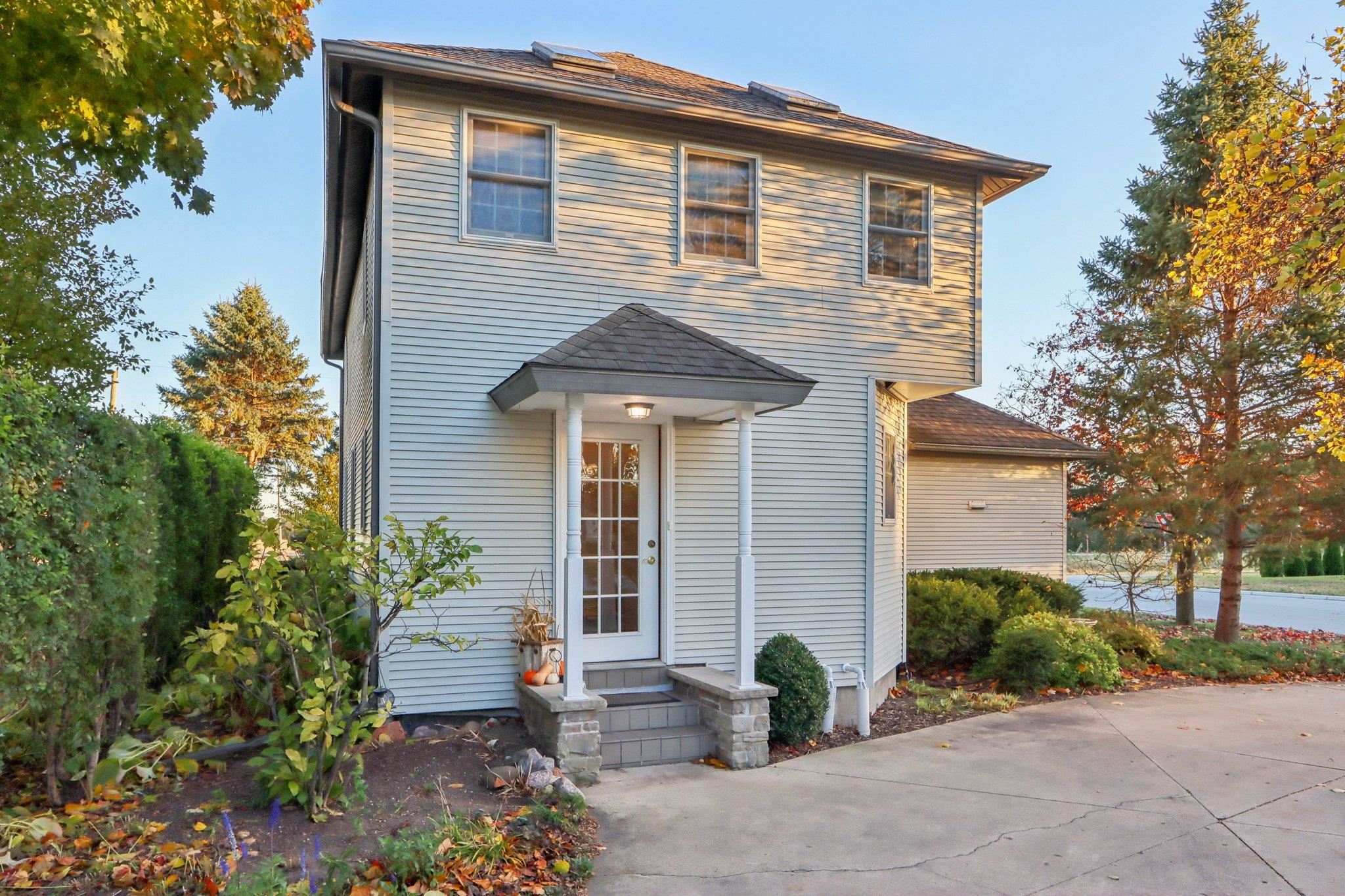 1001 Edgewater Road