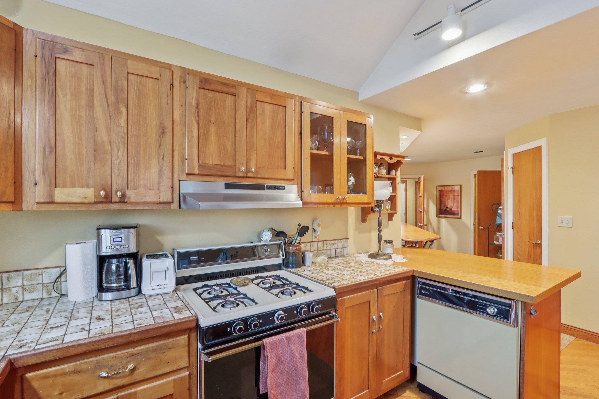 1001 Edgewater Road