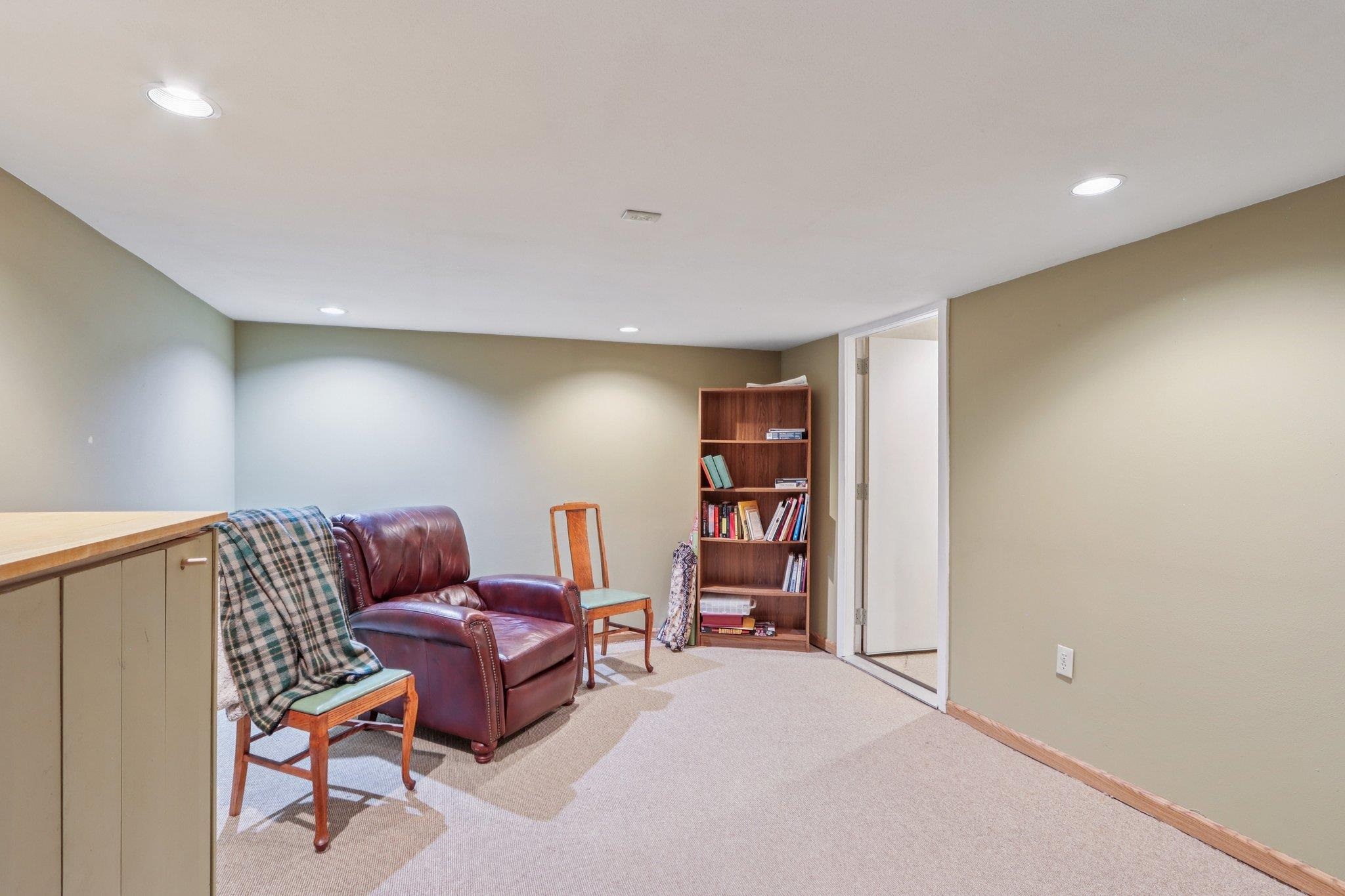 1001 Edgewater Road