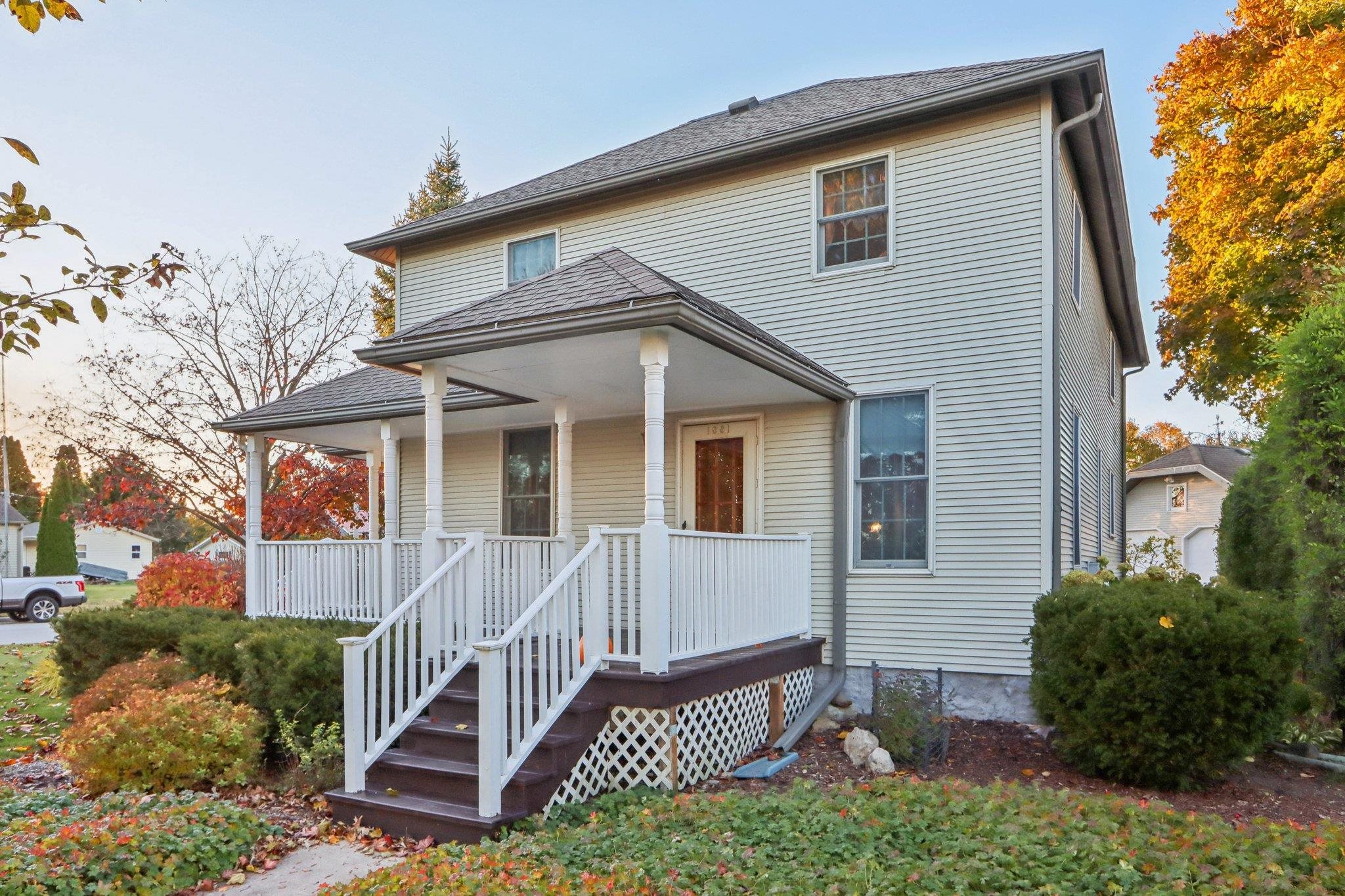 1001 Edgewater Road