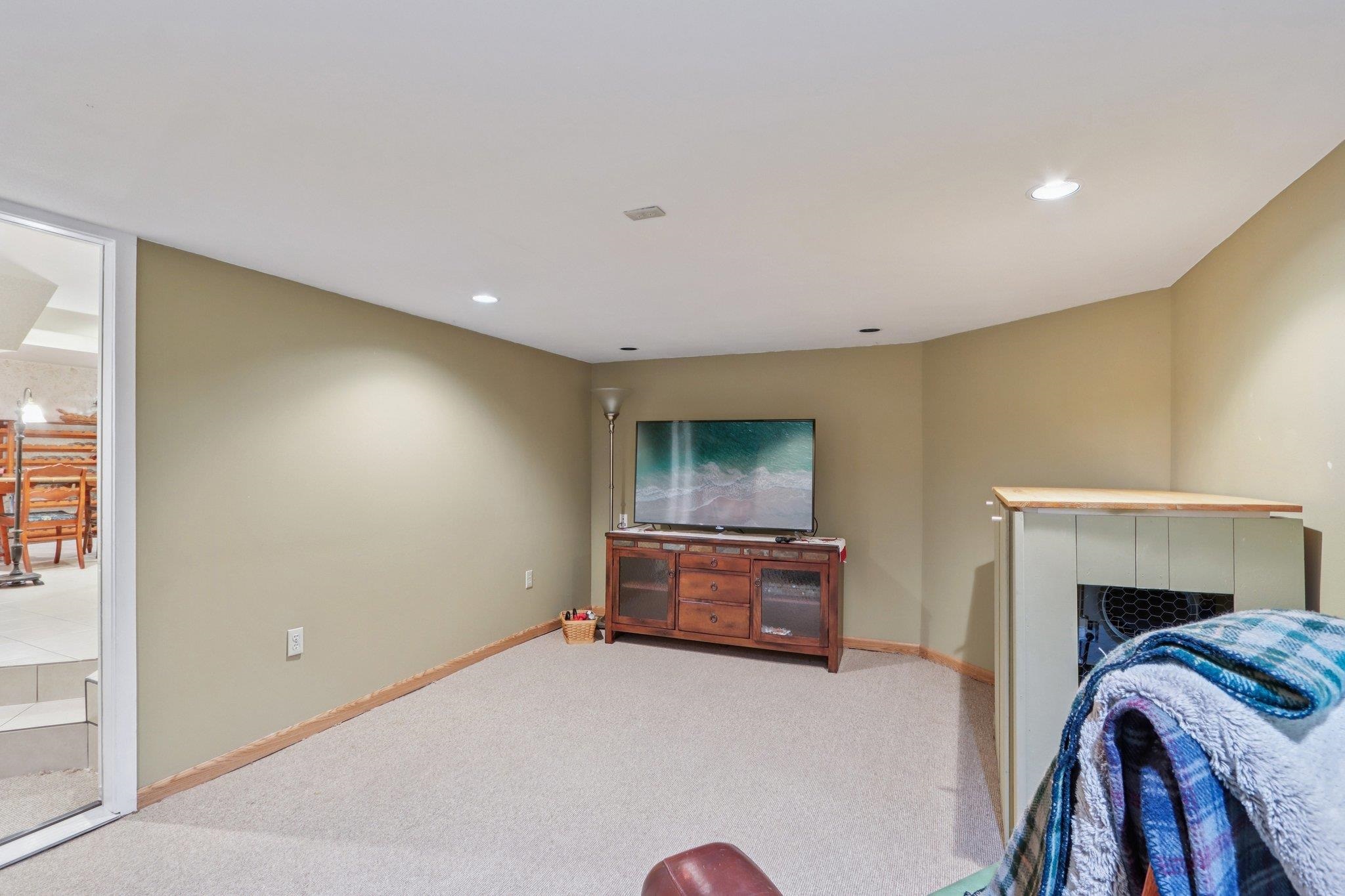 1001 Edgewater Road