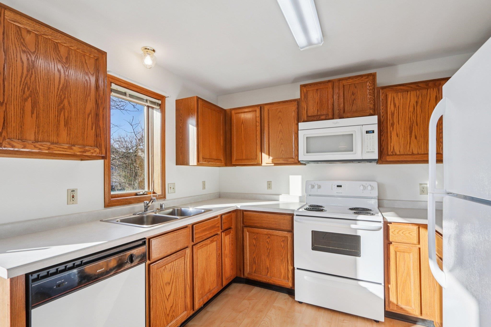 714 Mesta Lane Unit: 2