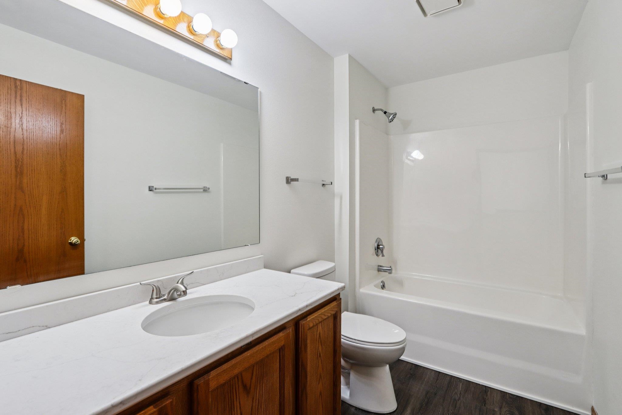 714 Mesta Lane Unit: 2