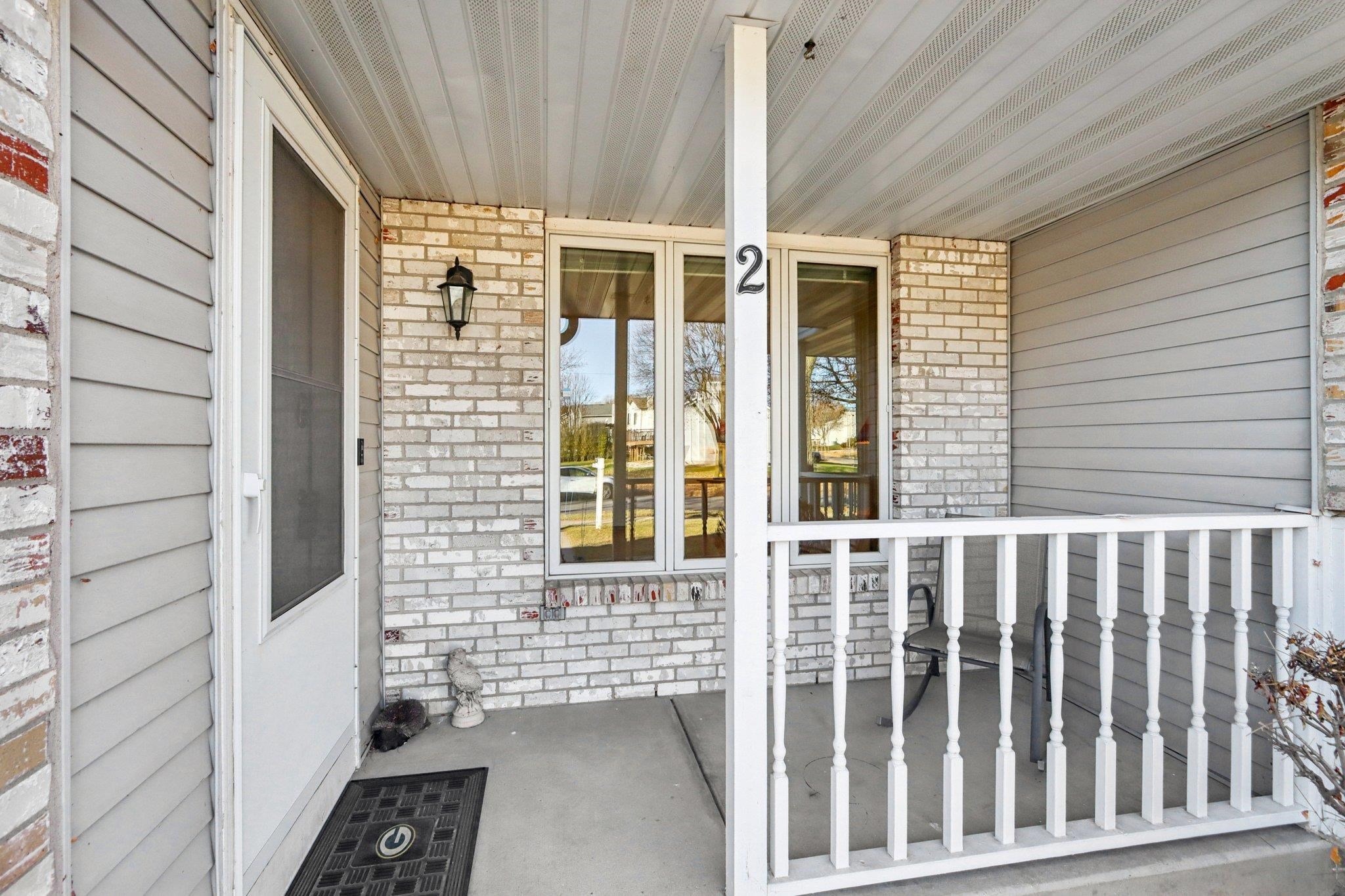 714 Mesta Lane Unit: 2