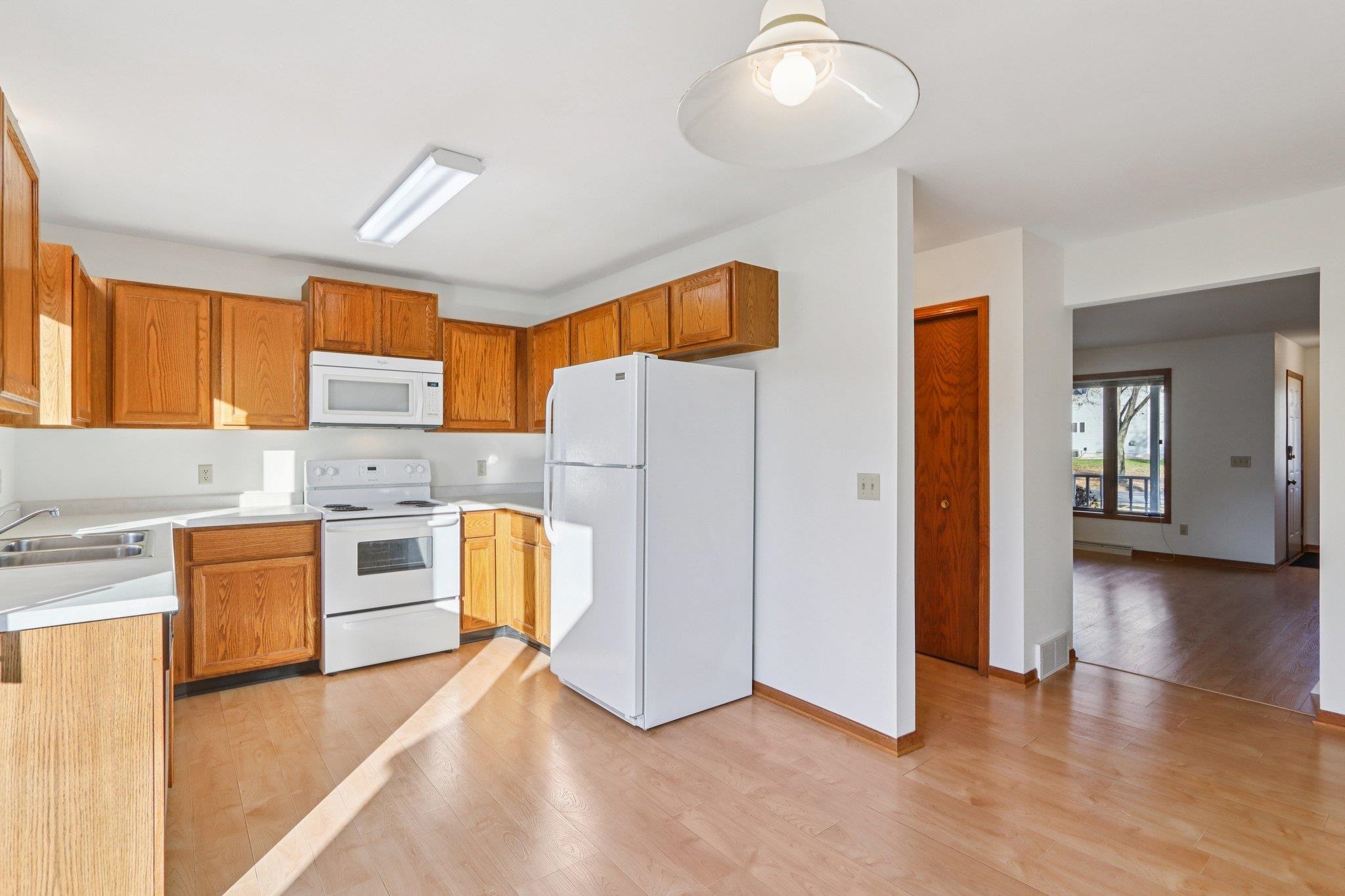 714 Mesta Lane Unit: 2