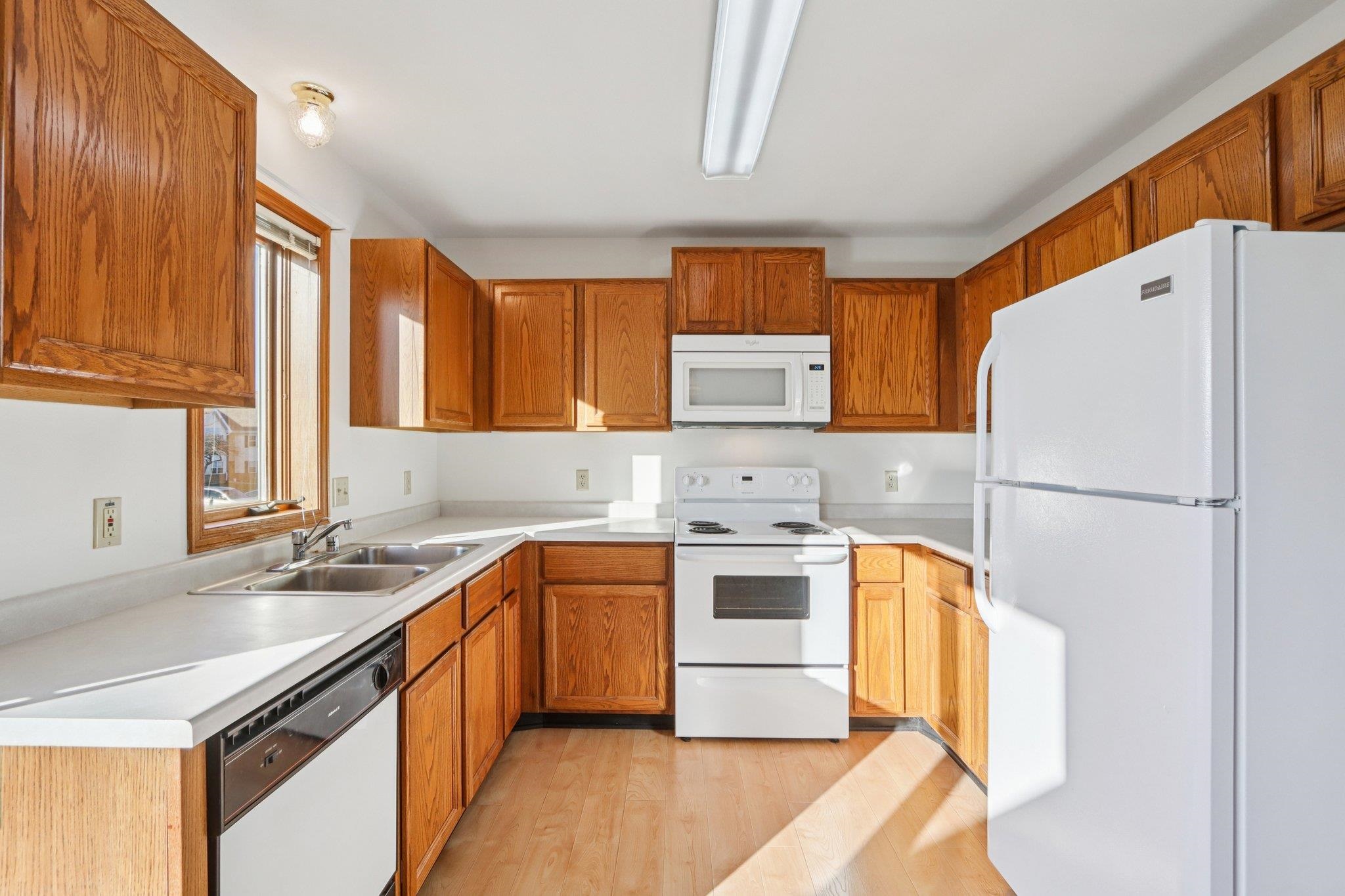 714 Mesta Lane Unit: 2