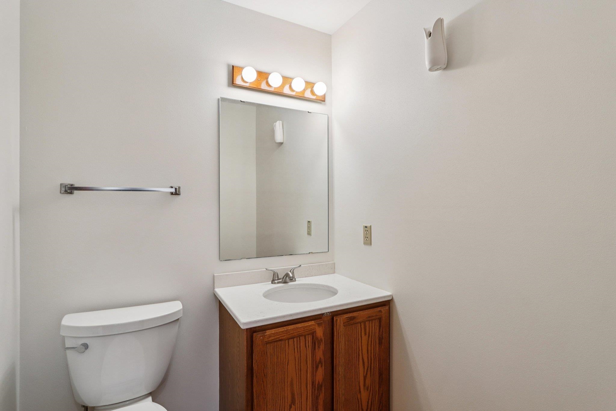 714 Mesta Lane Unit: 2