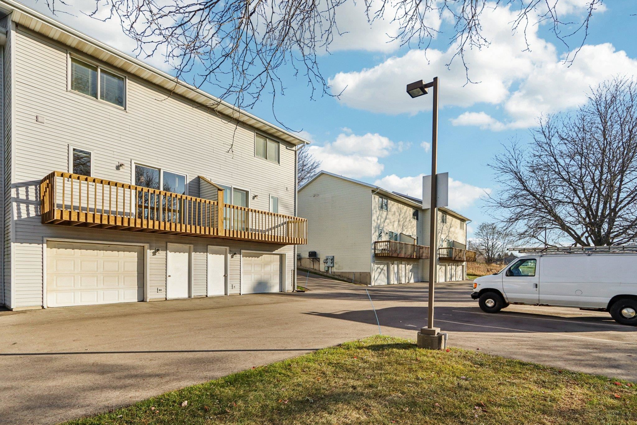 714 Mesta Lane Unit: 2