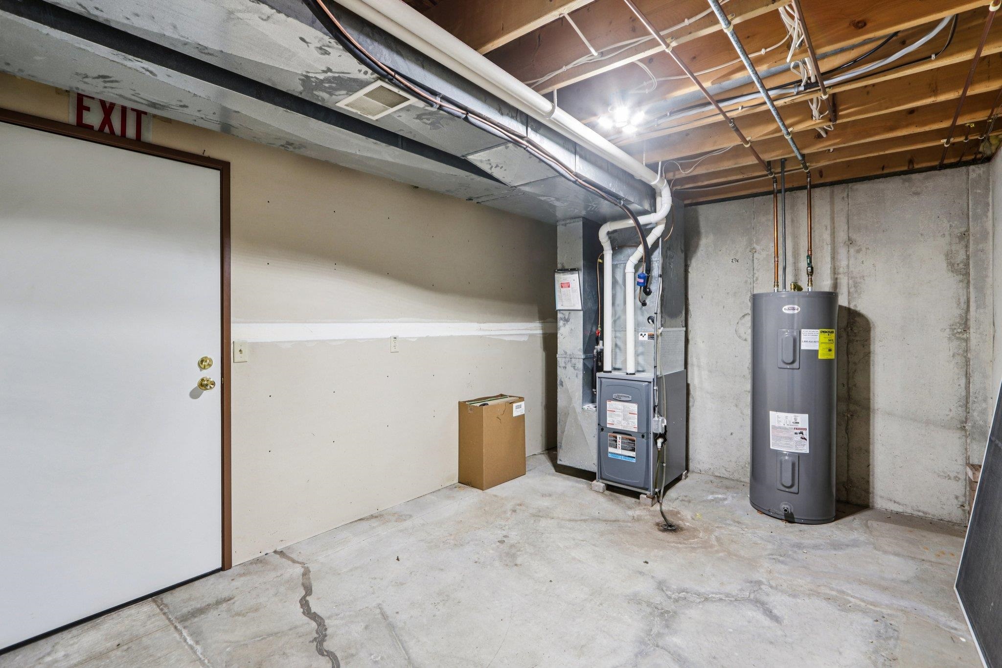 714 Mesta Lane Unit: 2
