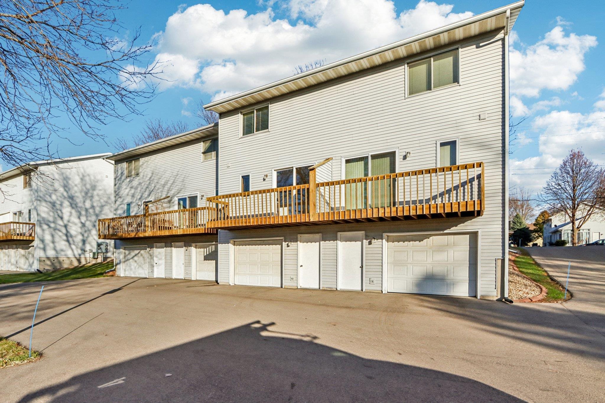 714 Mesta Lane Unit: 2