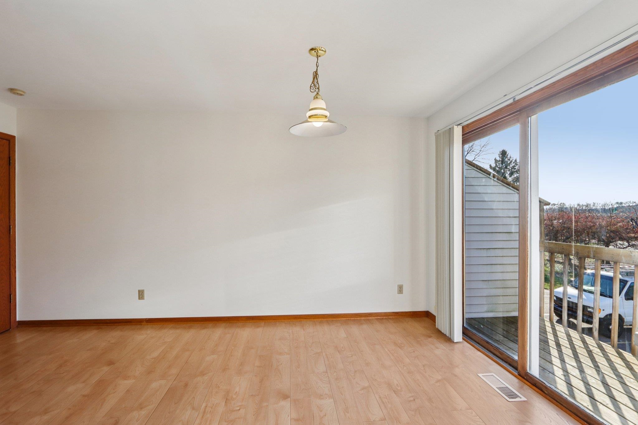 714 Mesta Lane Unit: 2