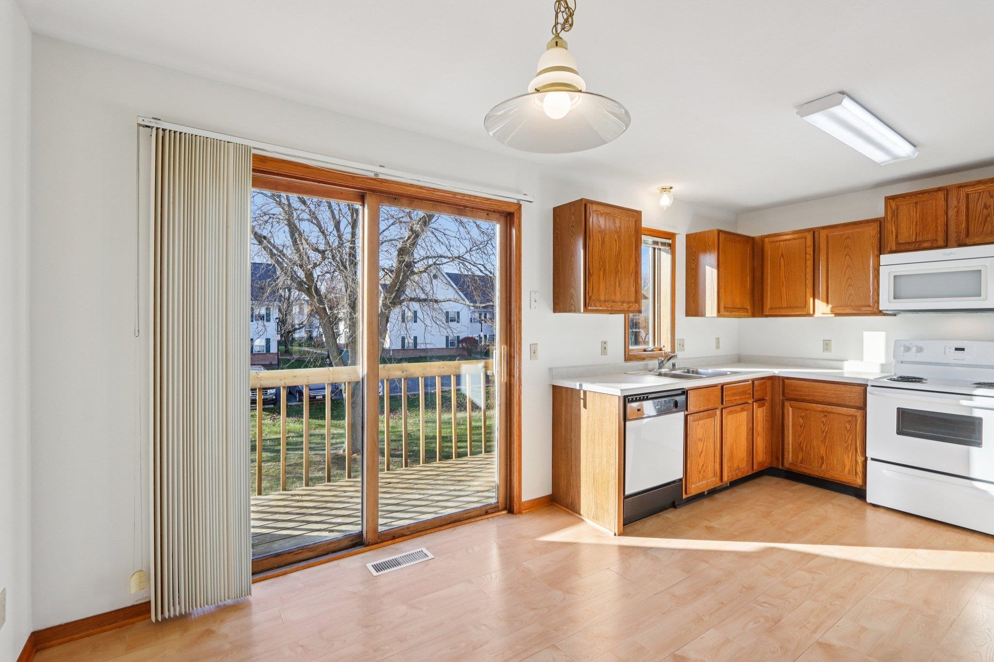 714 Mesta Lane Unit: 2