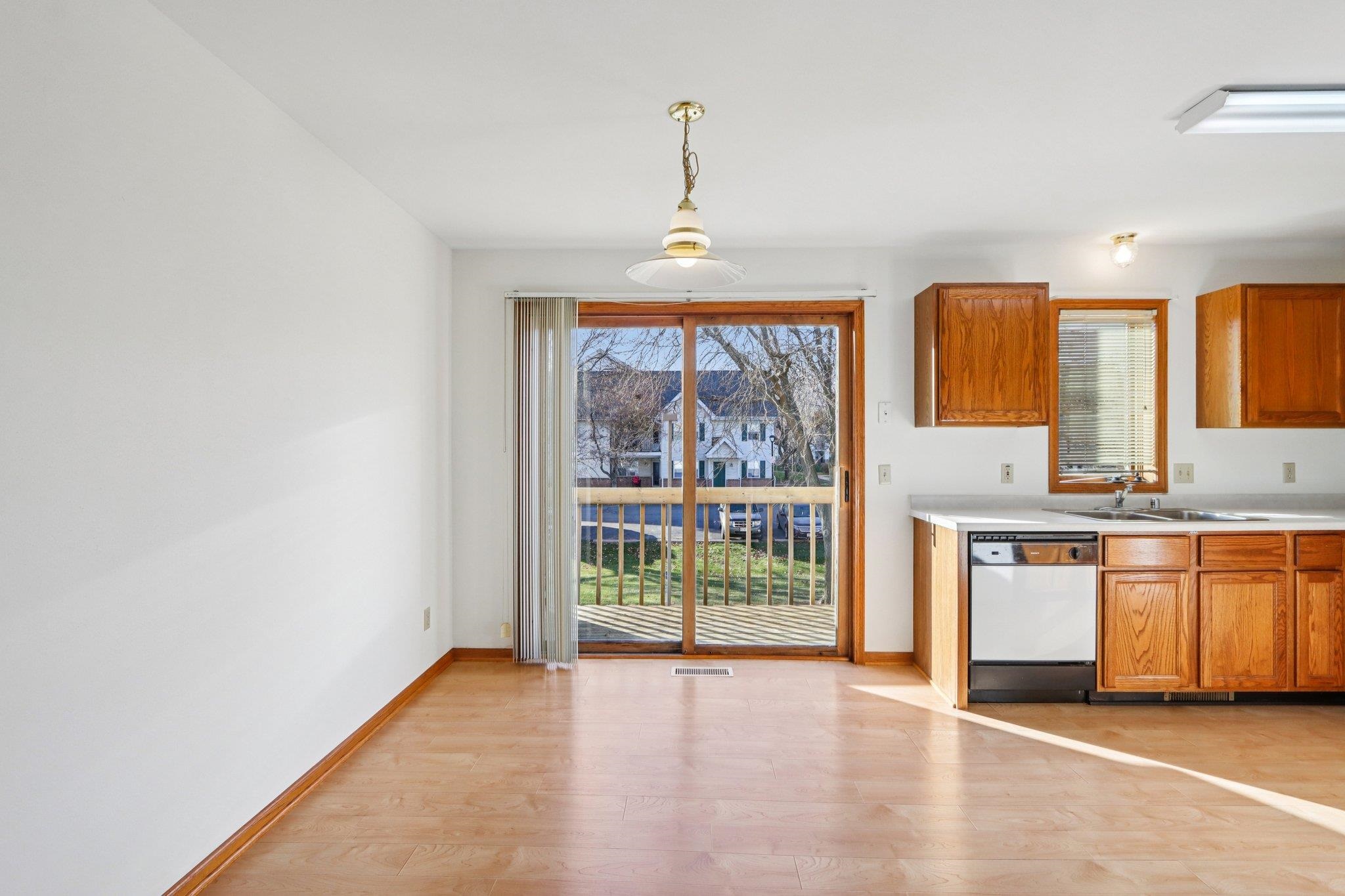 714 Mesta Lane Unit: 2