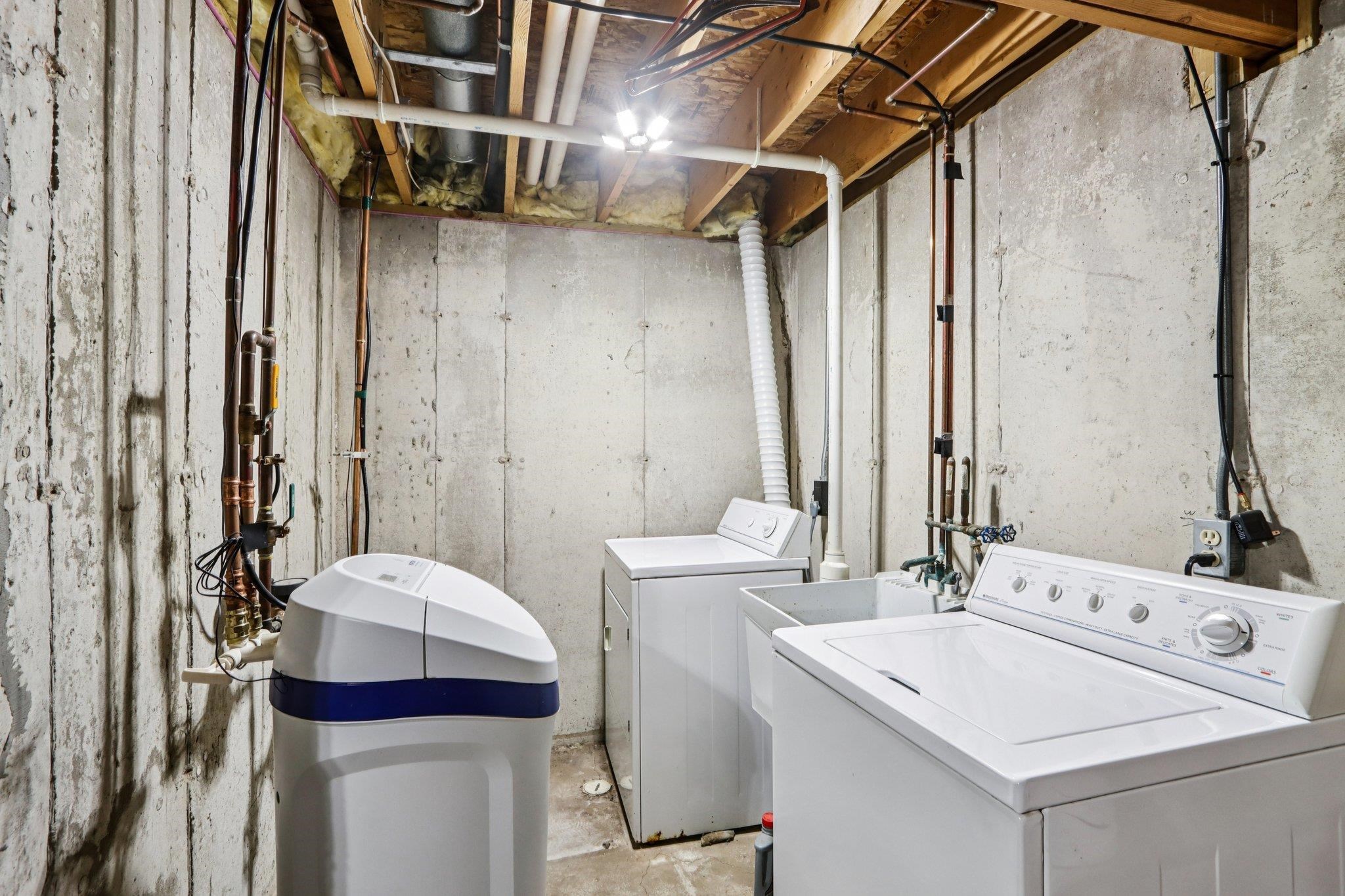 714 Mesta Lane Unit: 2