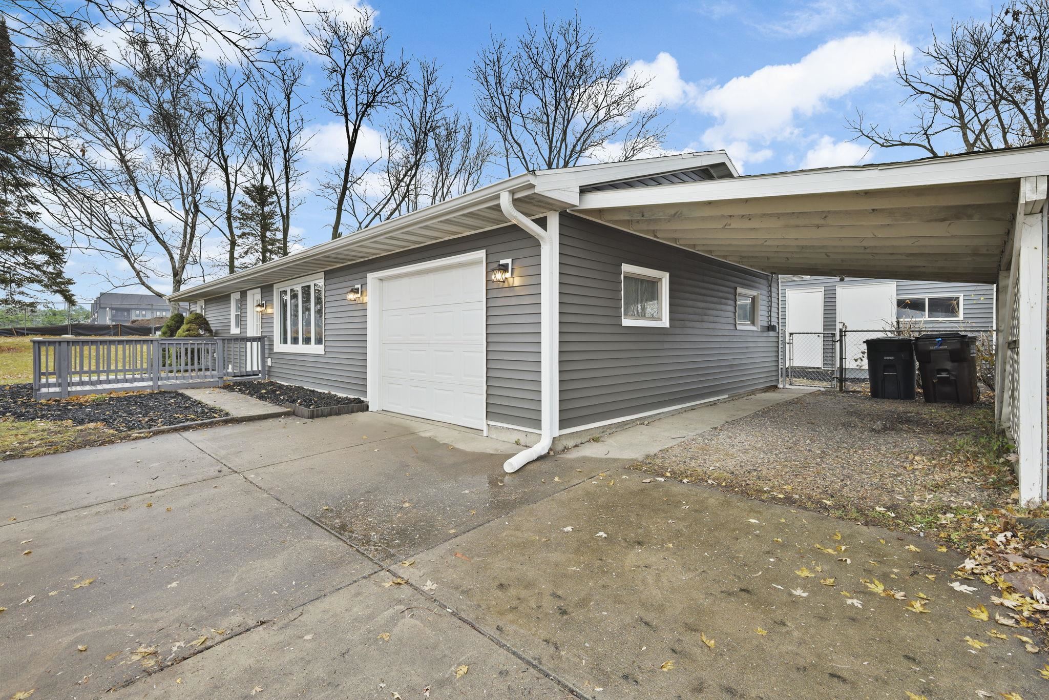 1542 Highway 51