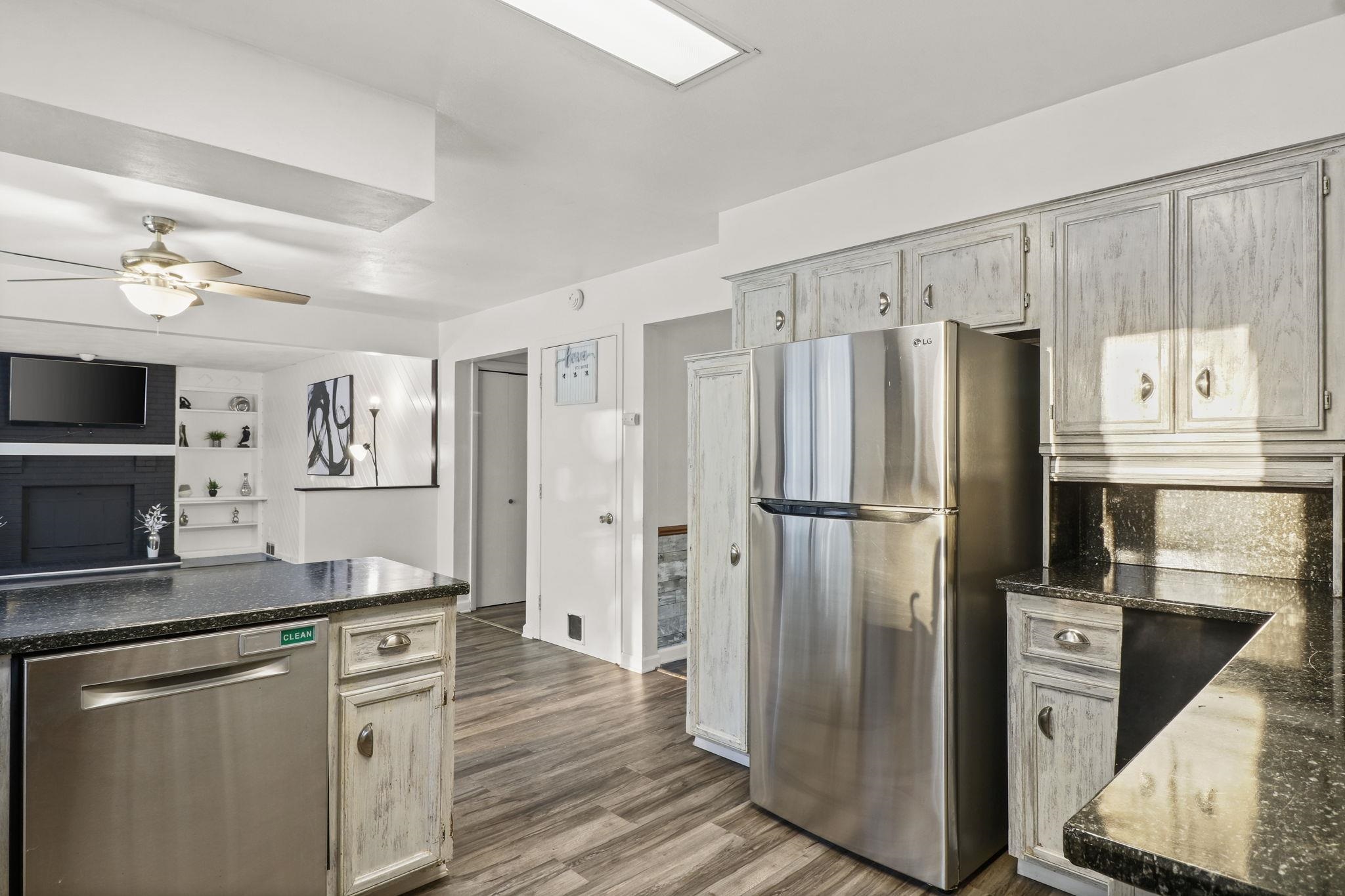 1162 Crossing Ridge Trail