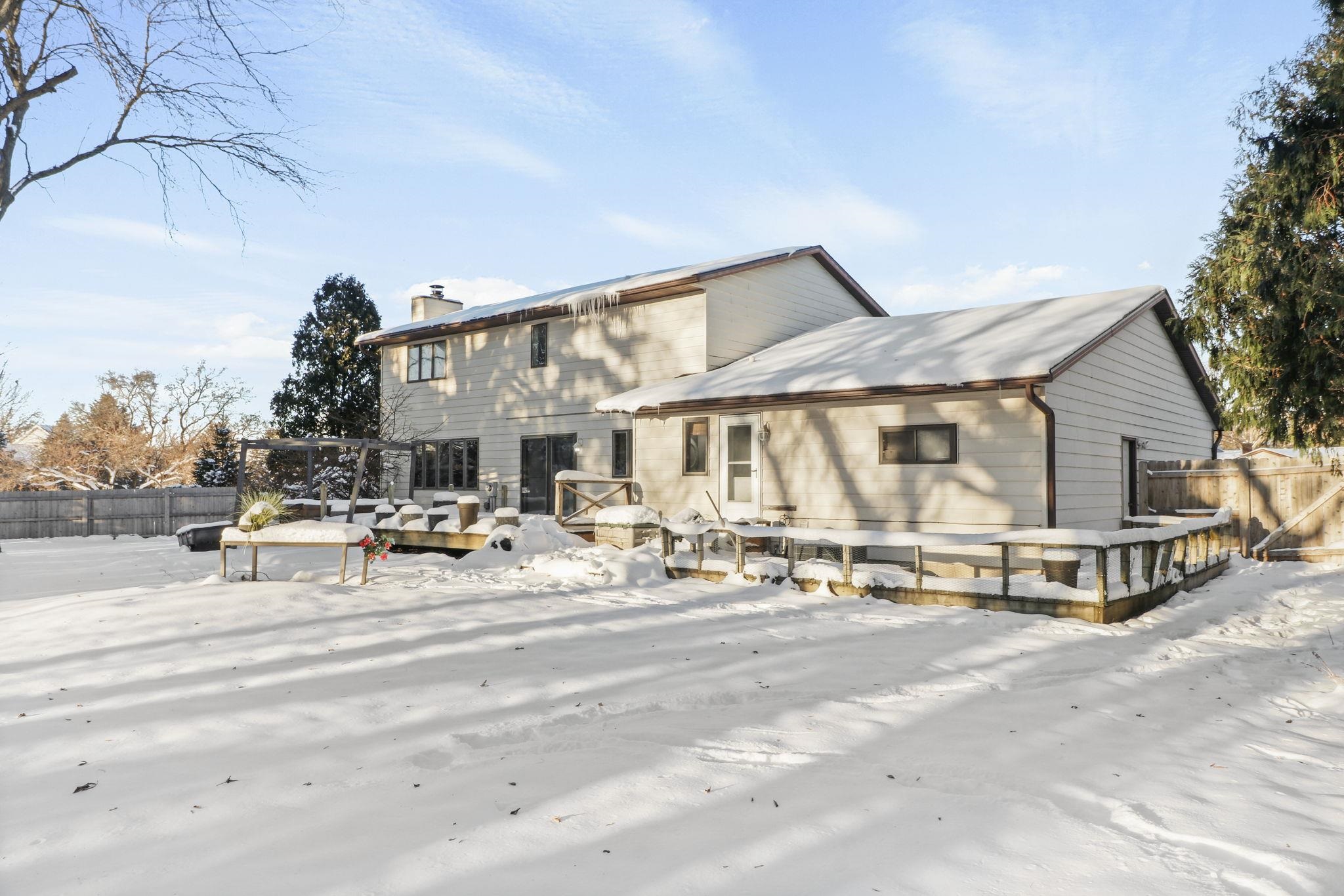 1162 Crossing Ridge Trail