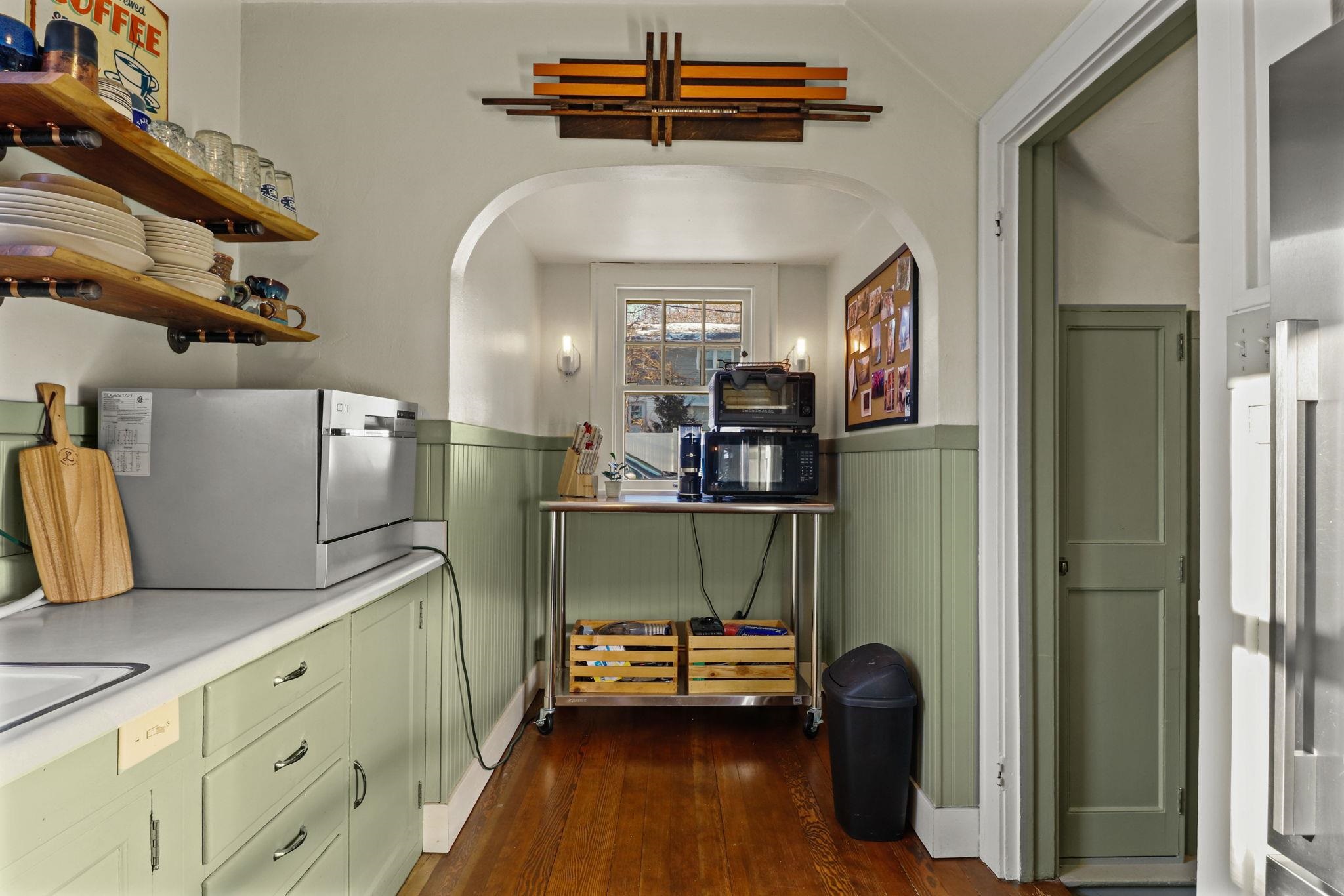 3214 E Washington Avenue