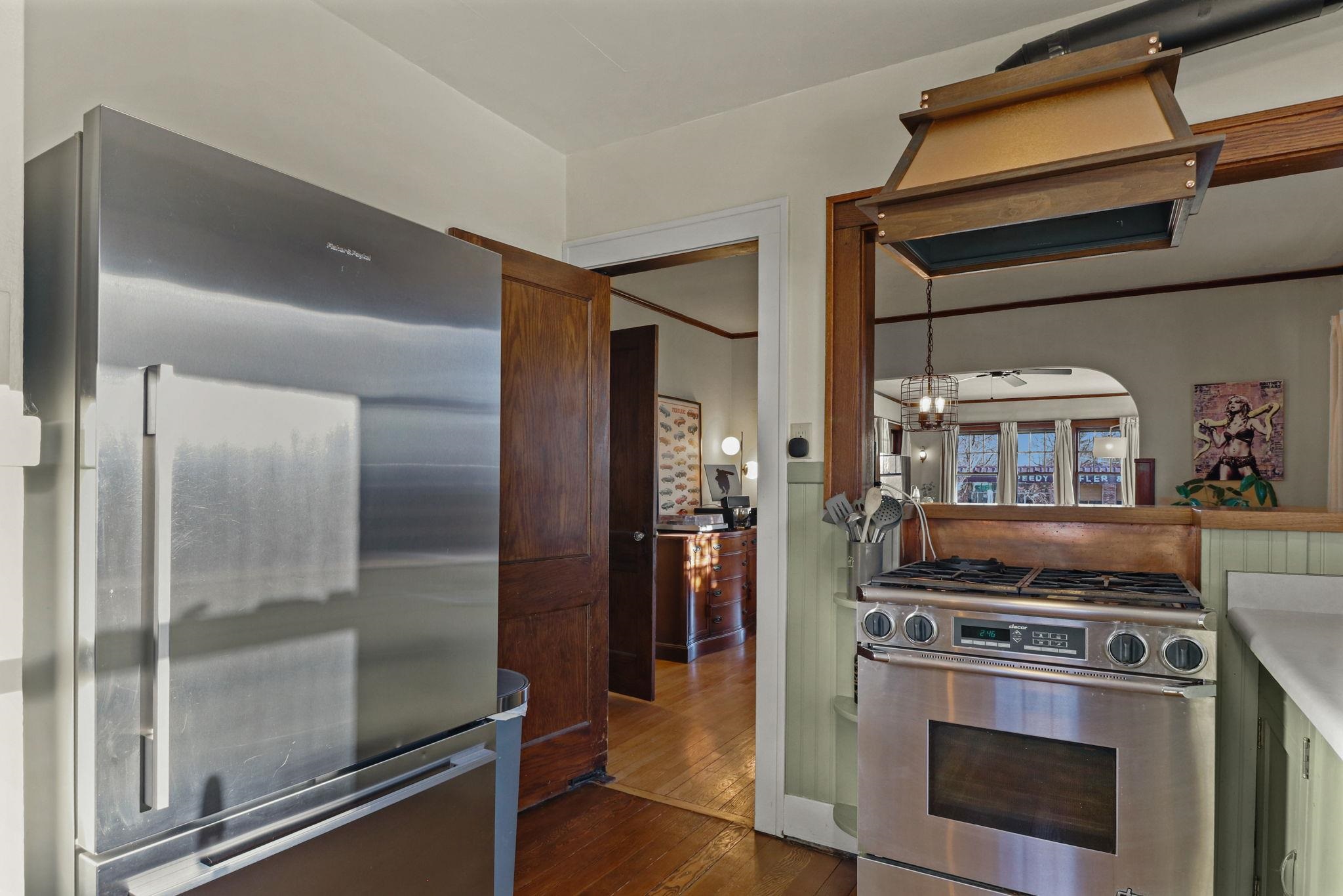 3214 E Washington Avenue