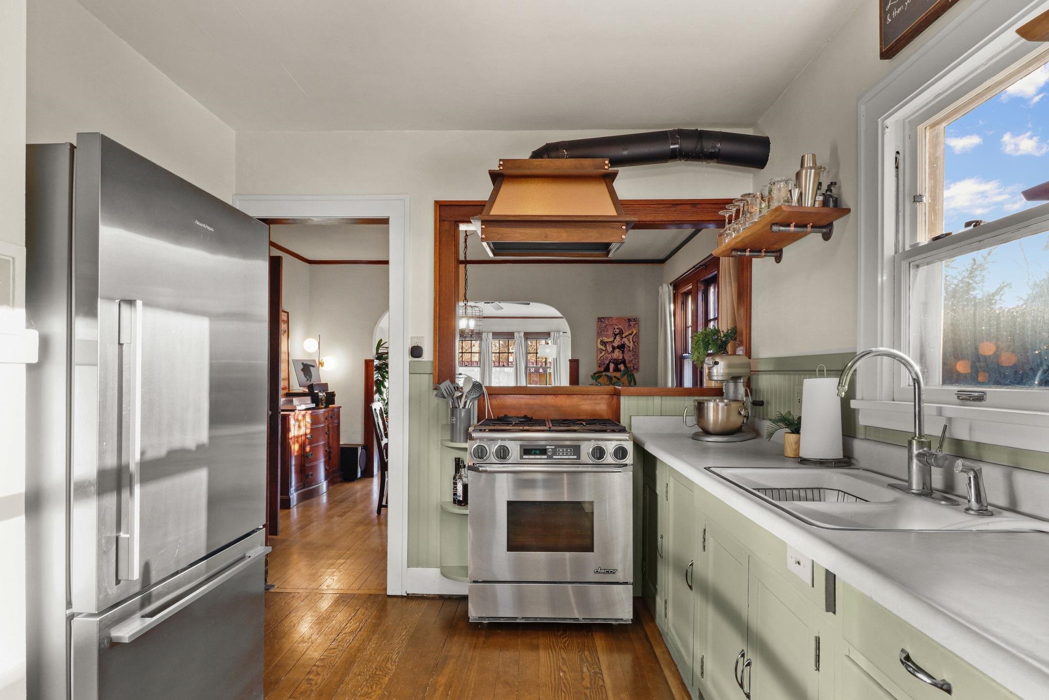 3214 E Washington Avenue