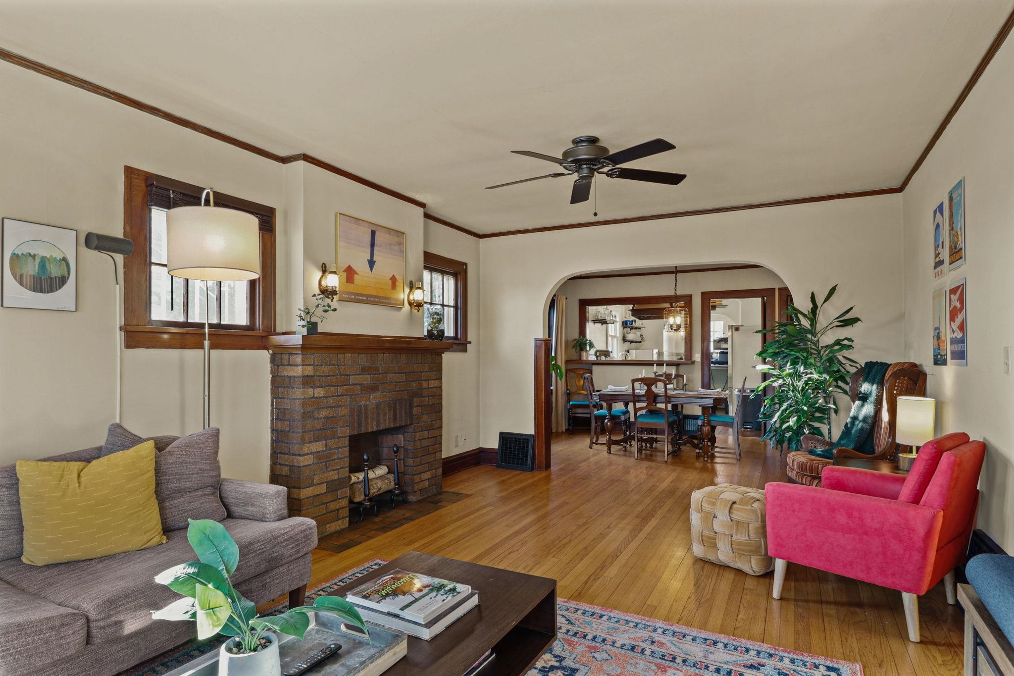 3214 E Washington Avenue